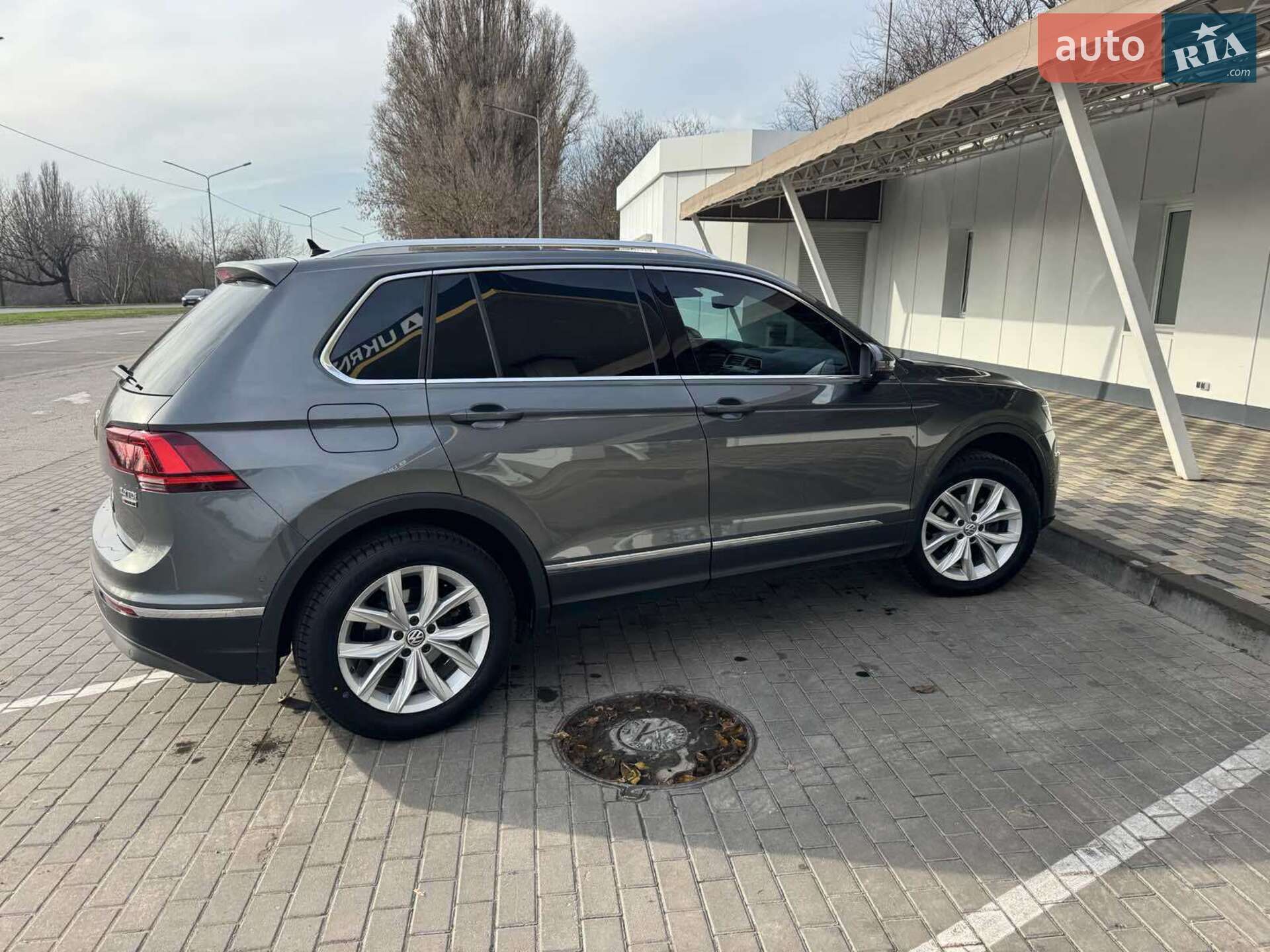 VOLKSWAGEN TIGUAN 2017