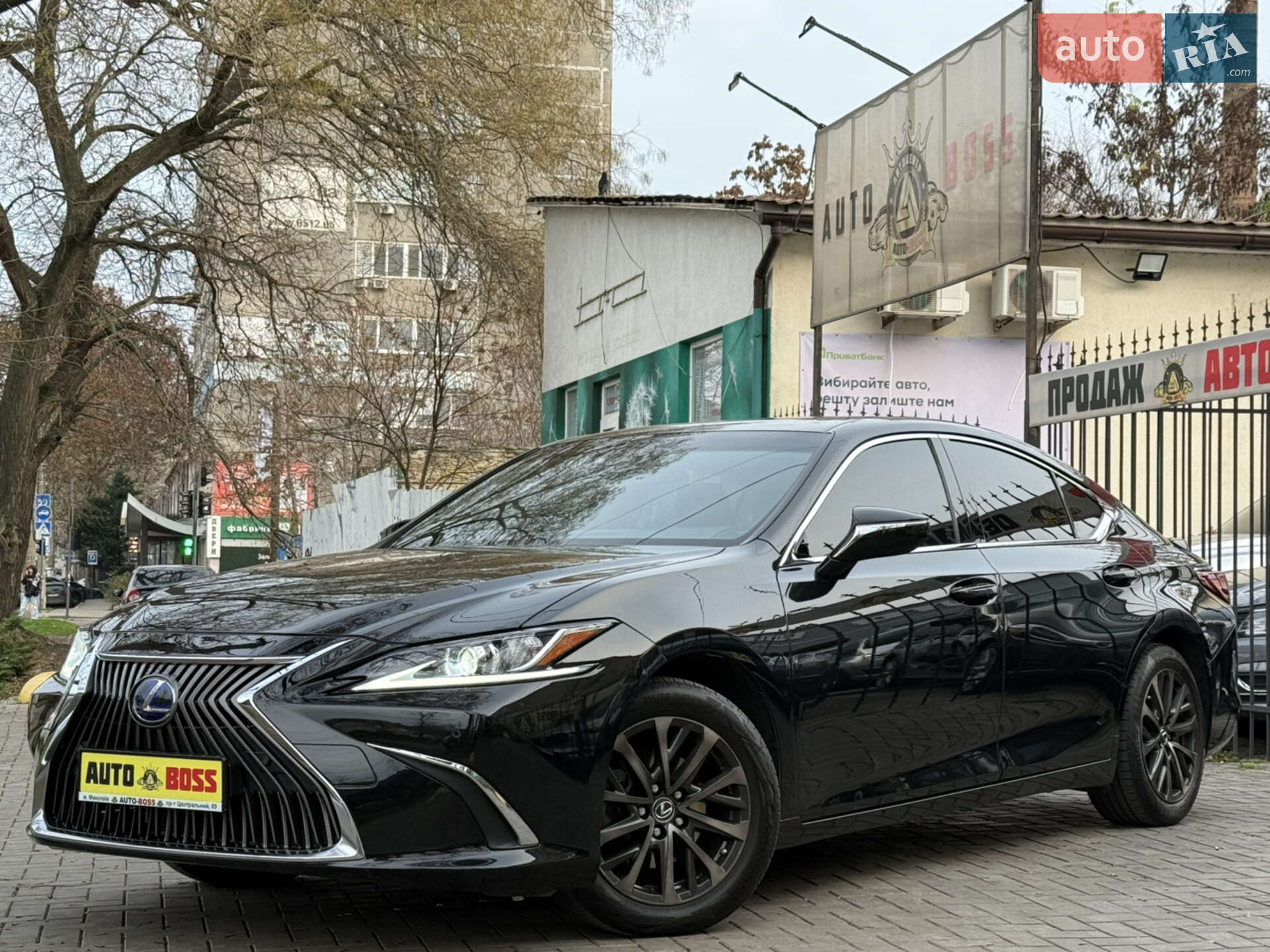 LEXUS ES 200 2021
