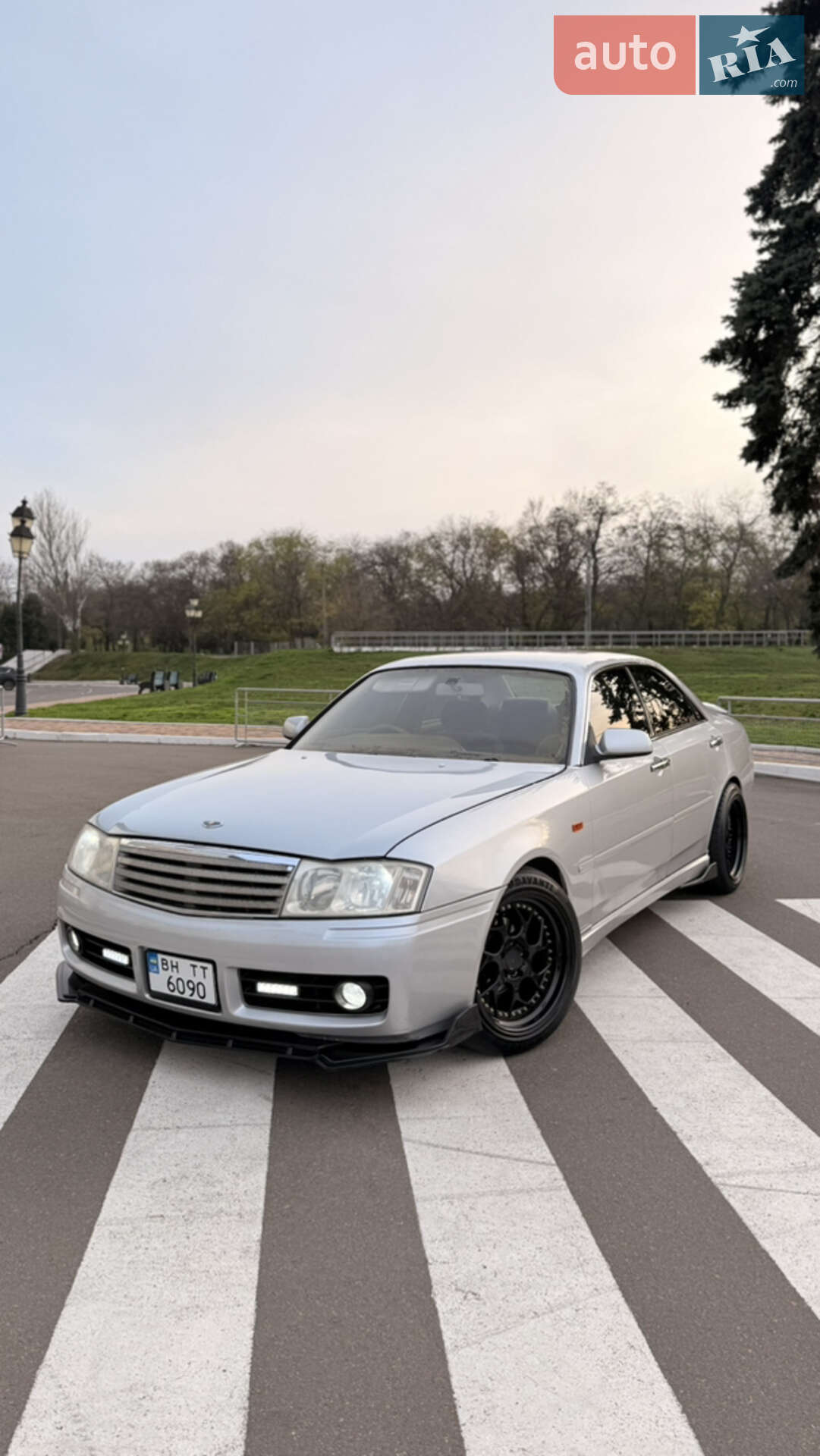 NISSAN GLORIA 1999