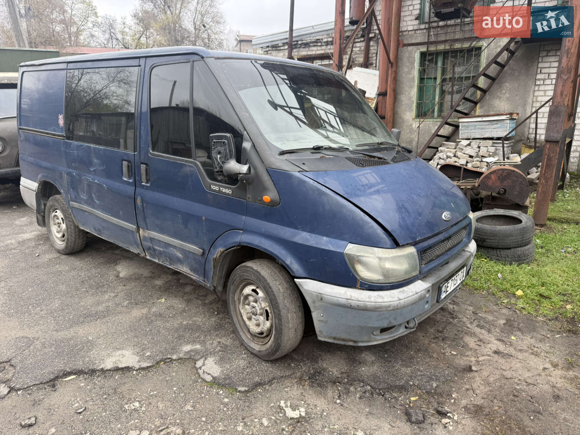 FORD TRANSIT 2002