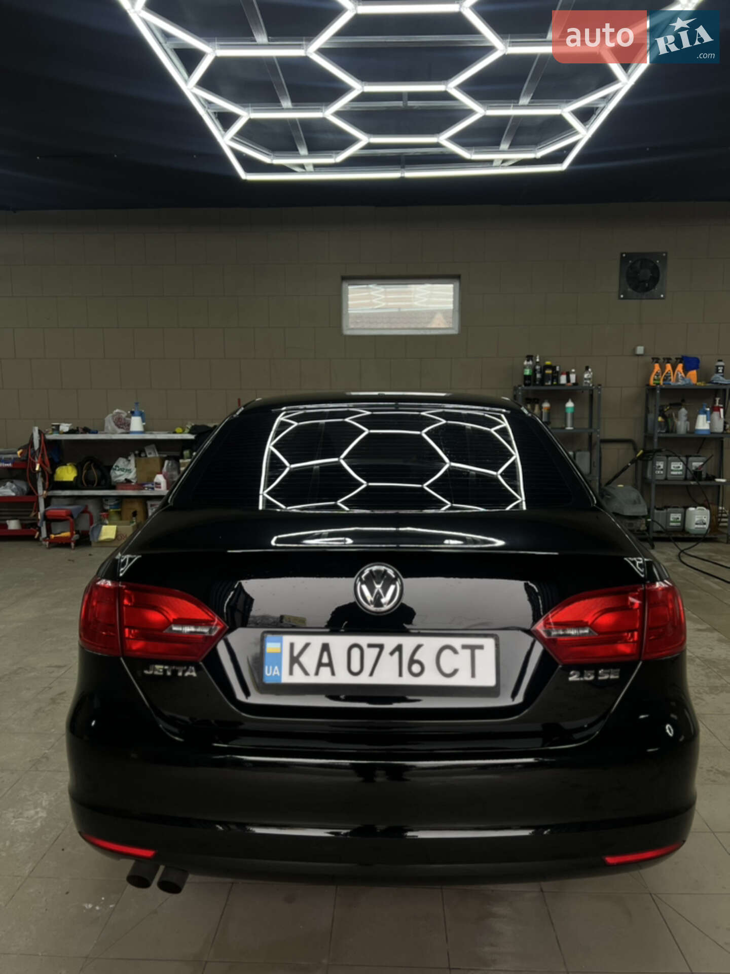 VOLKSWAGEN JETTA 2011