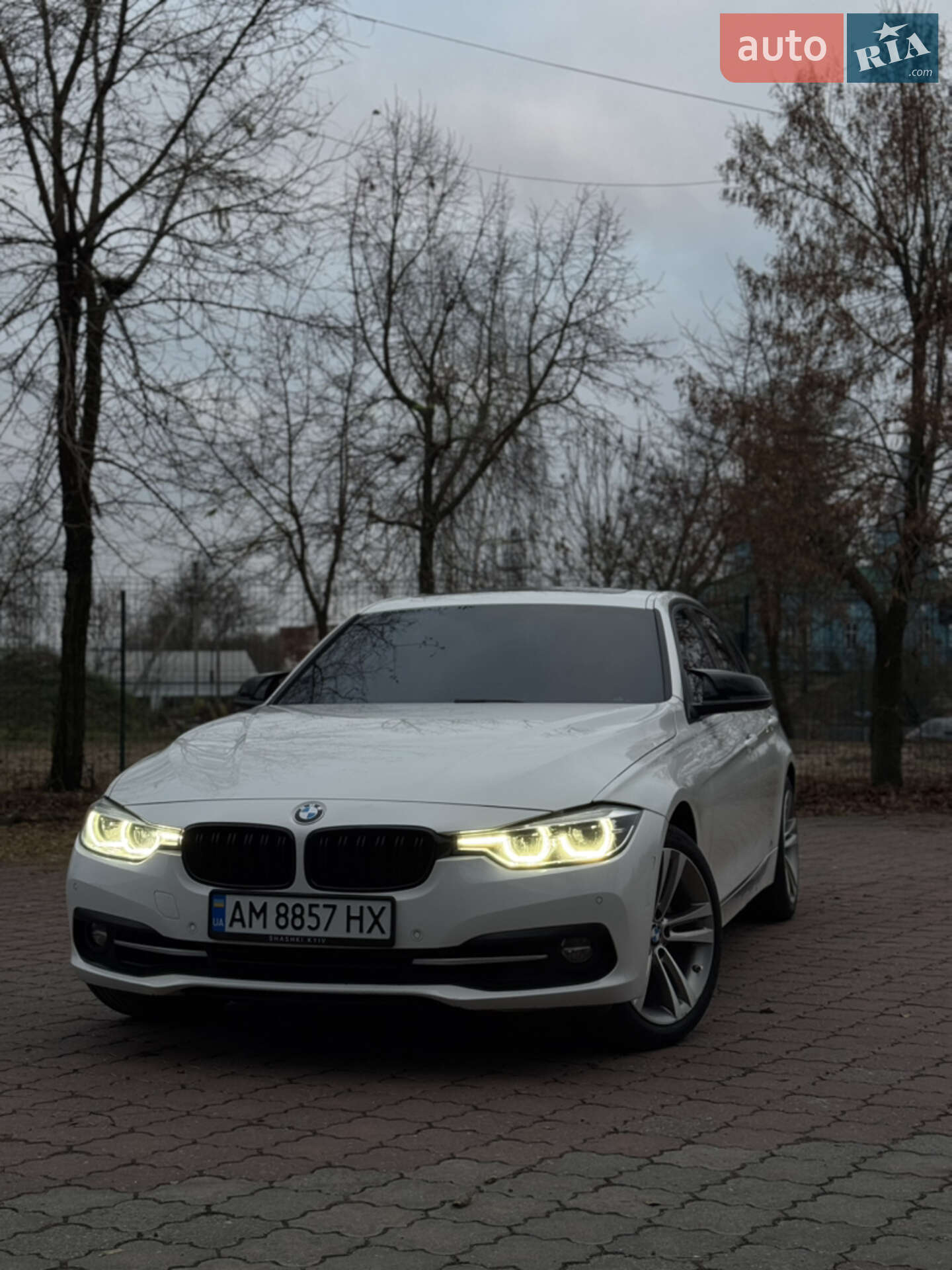 Головне фото звіту автомобіля BMW 328I 2016