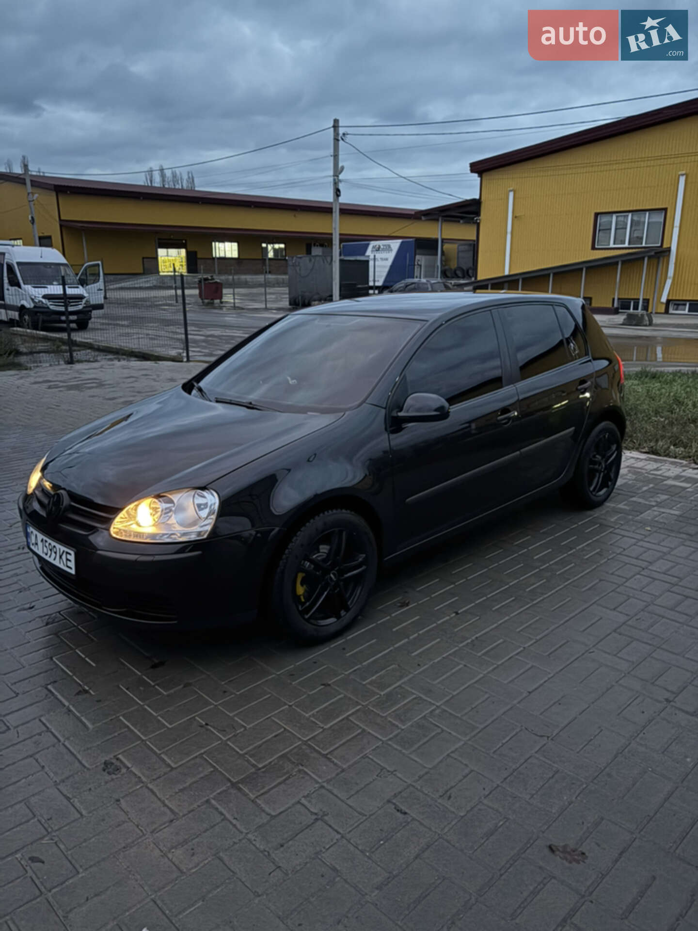 VOLKSWAGEN GOLF 2005