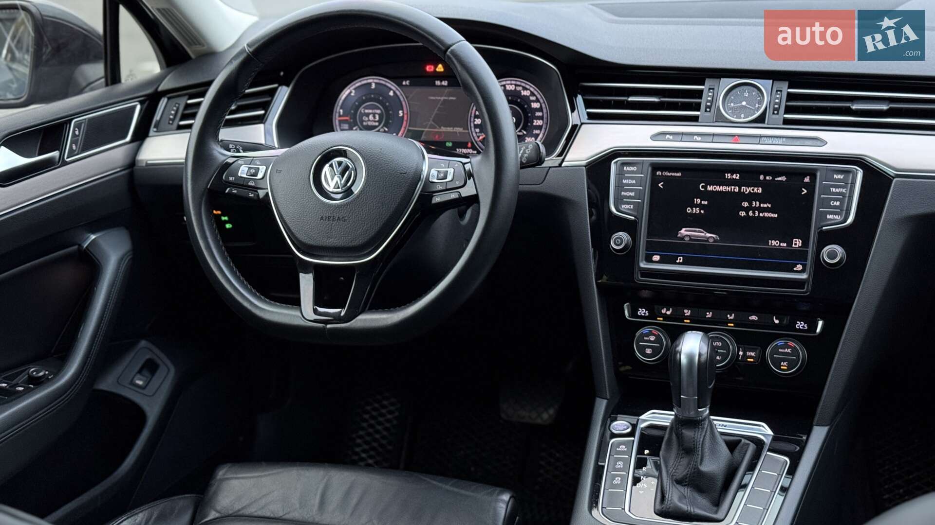 VOLKSWAGEN PASSAT 2015