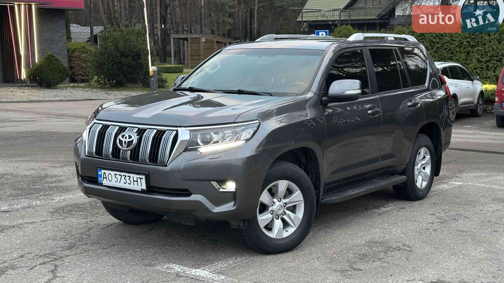 TOYOTA LAND CRUISER 150 2019