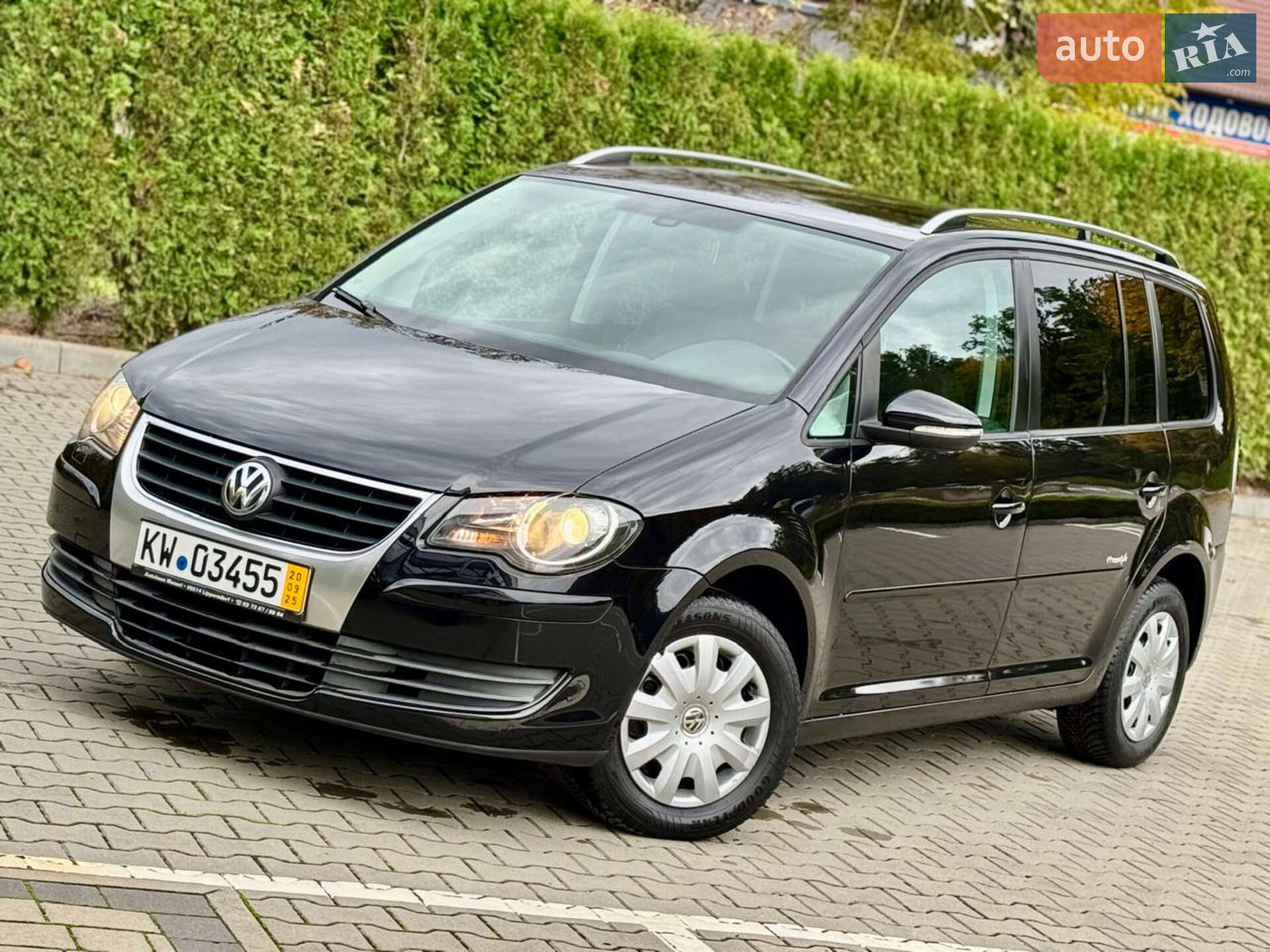 VOLKSWAGEN TOURAN 2009
