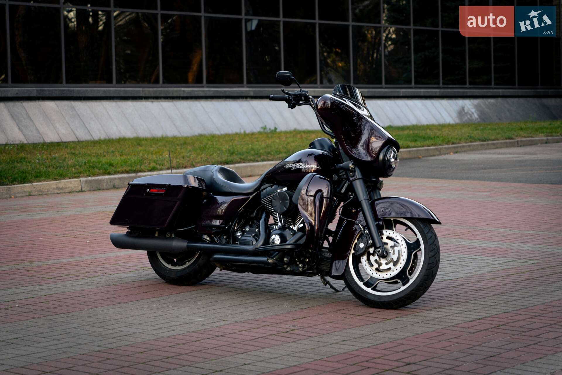 HARLEY-DAVIDSON FLHX