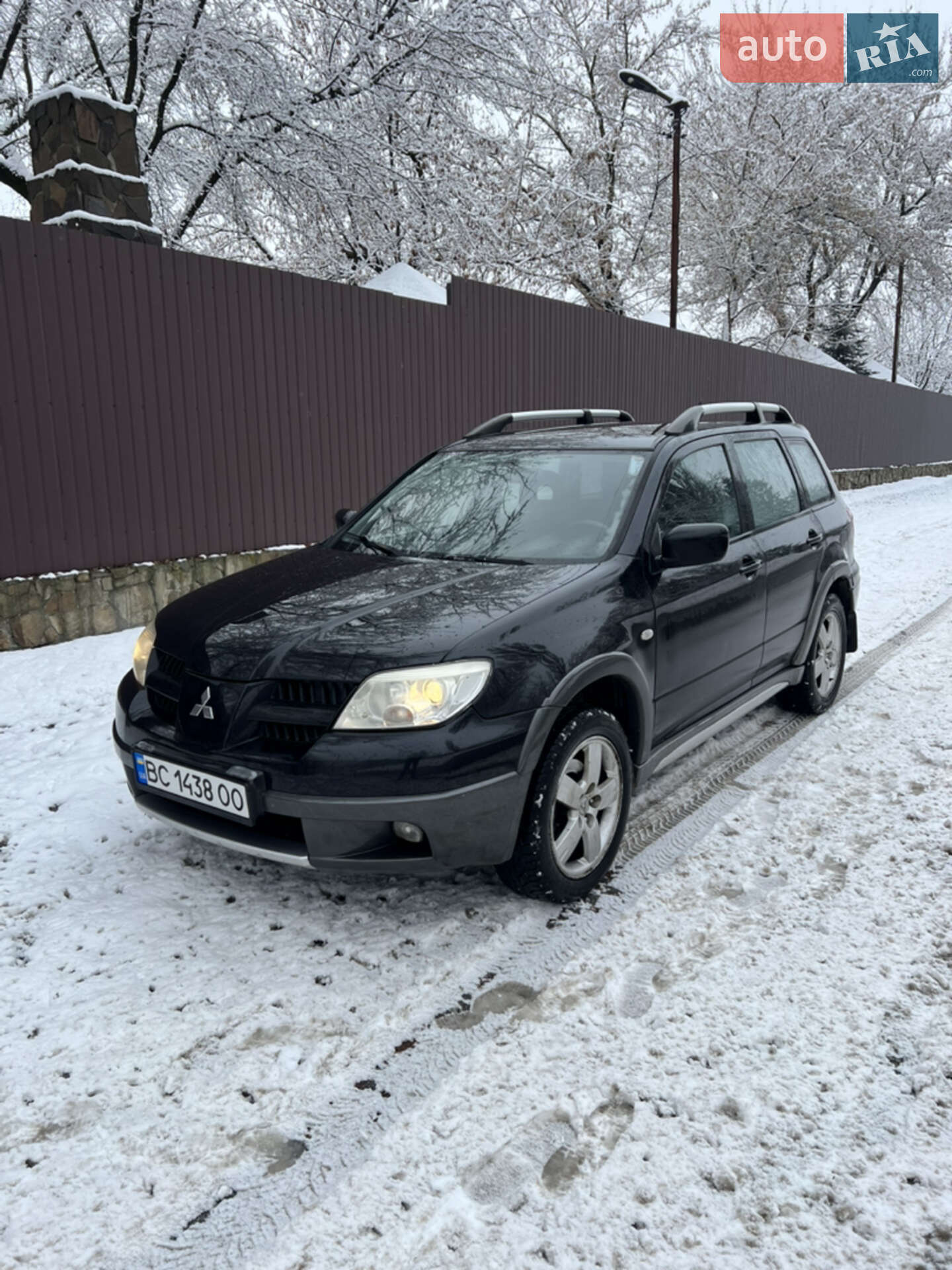 Головне фото звіту автомобіля MITSUBISHI OUTLANDER 2006