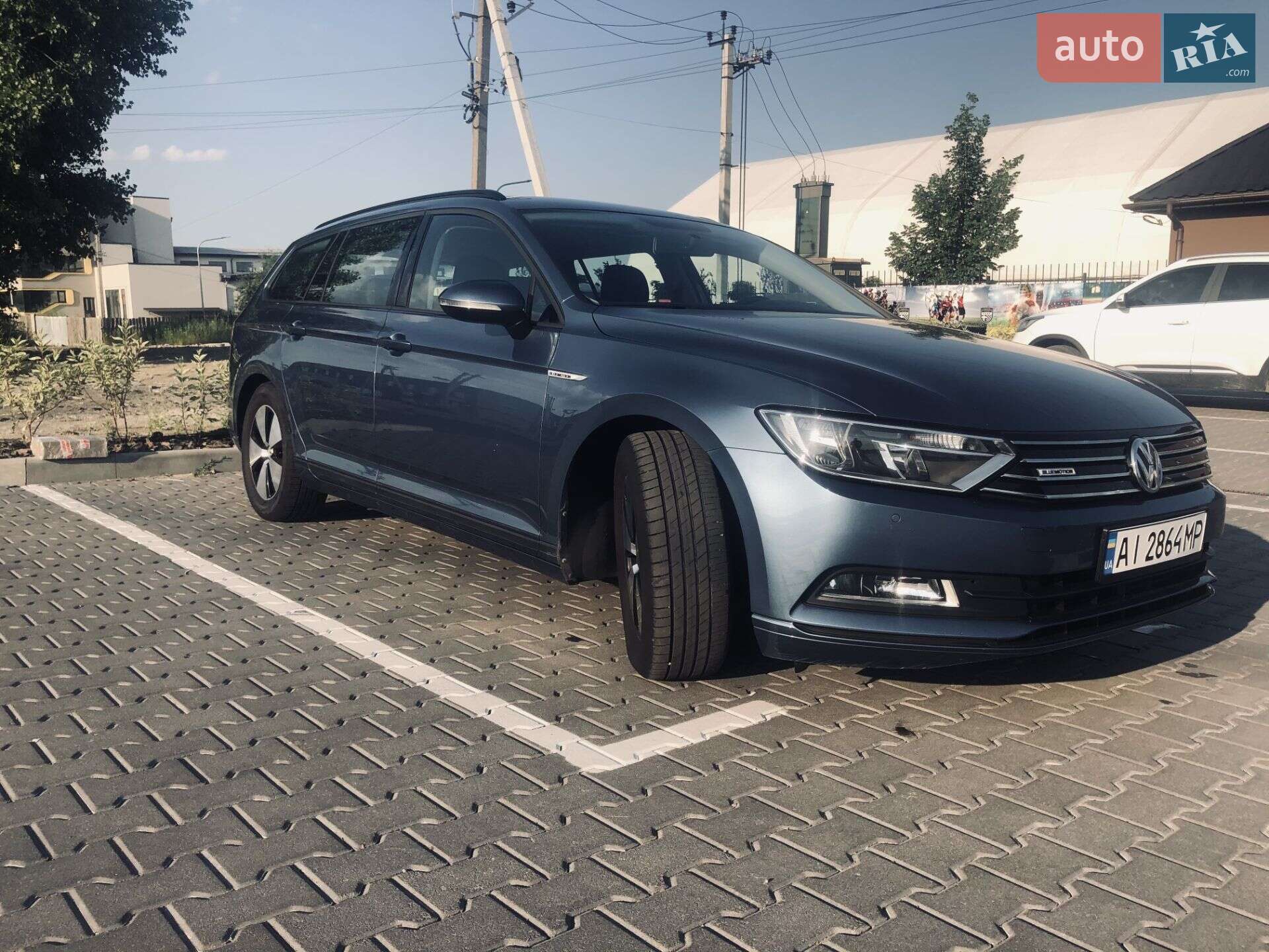 VOLKSWAGEN PASSAT 2016
