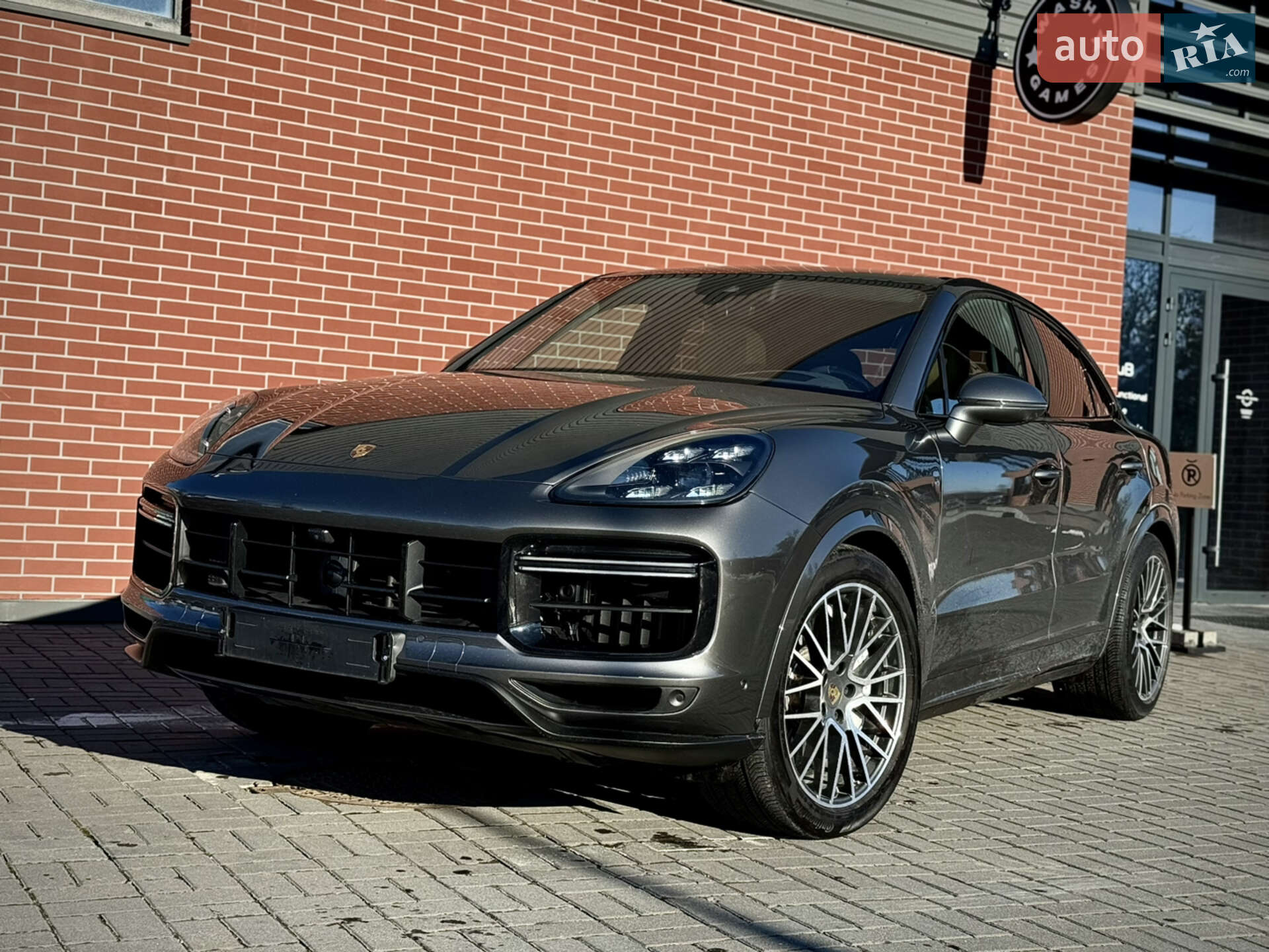 PORSCHE CAYENNE 2021