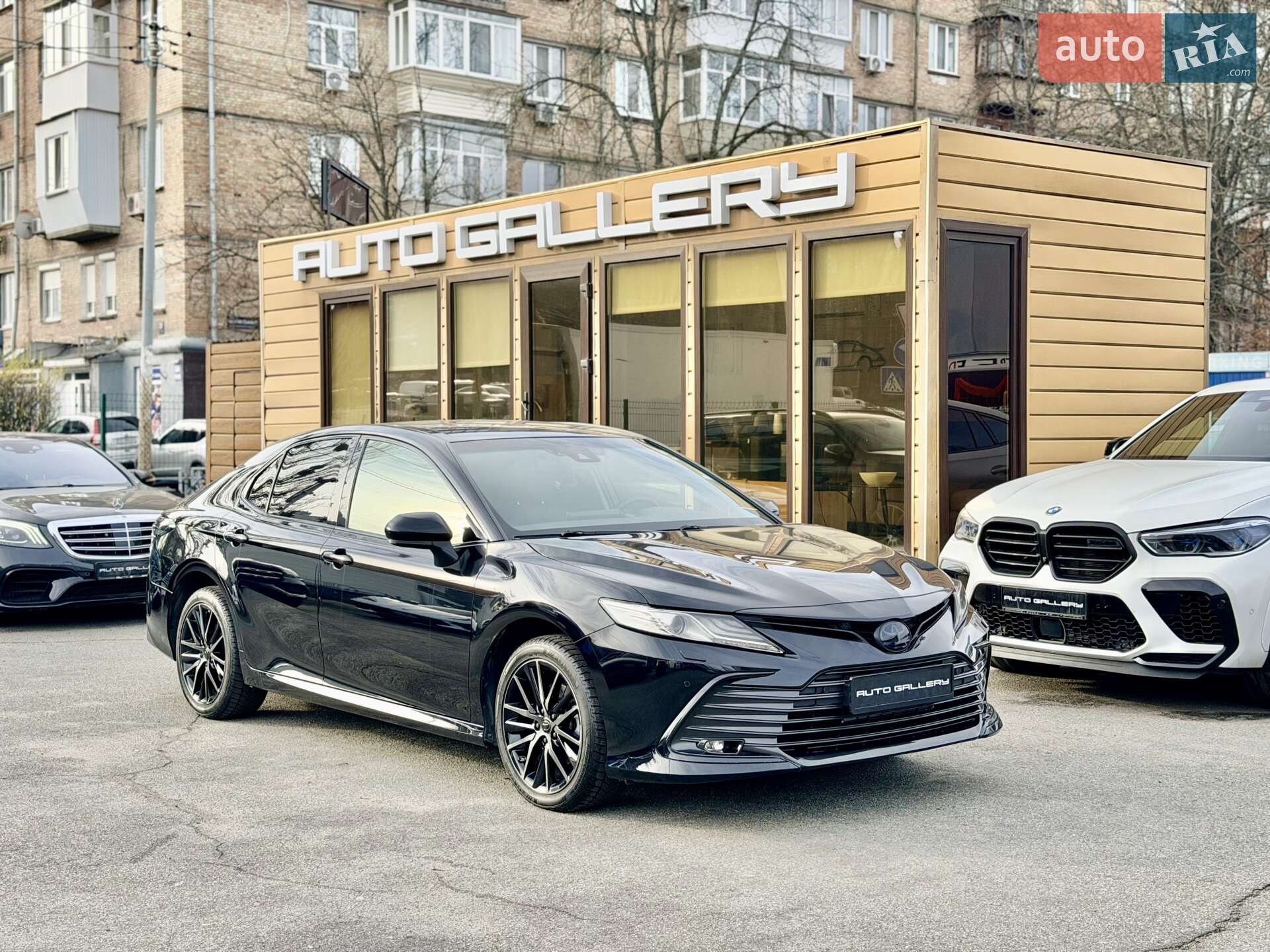 TOYOTA CAMRY 2023