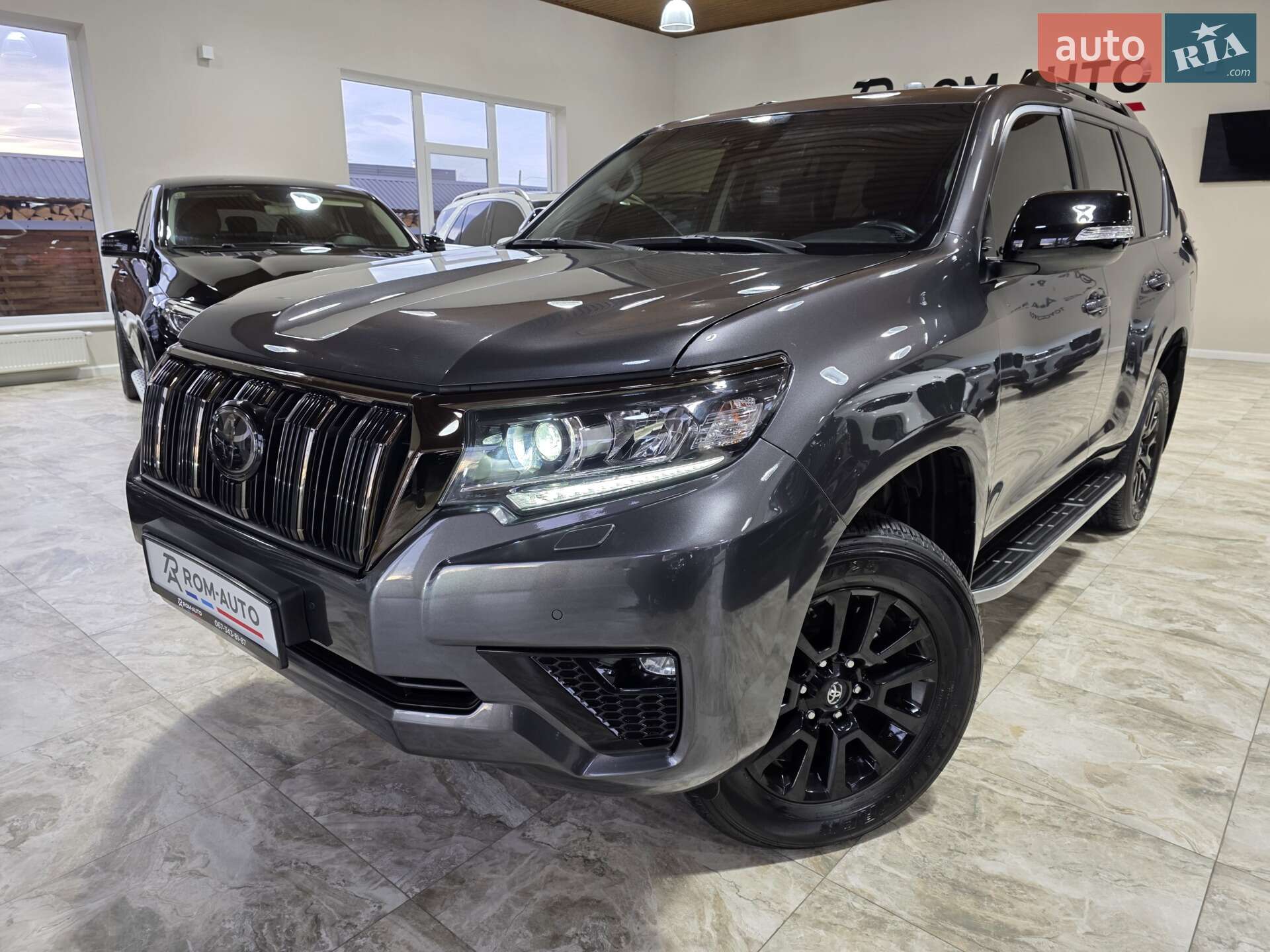 TOYOTA LAND CRUISER PRADO 150 2022
