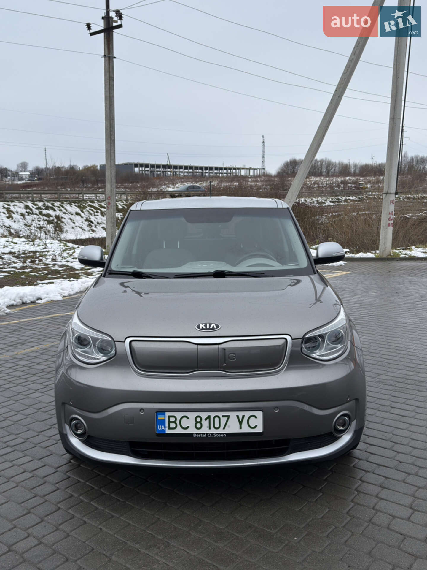 Головне фото звіту автомобіля KIA SOUL 2015