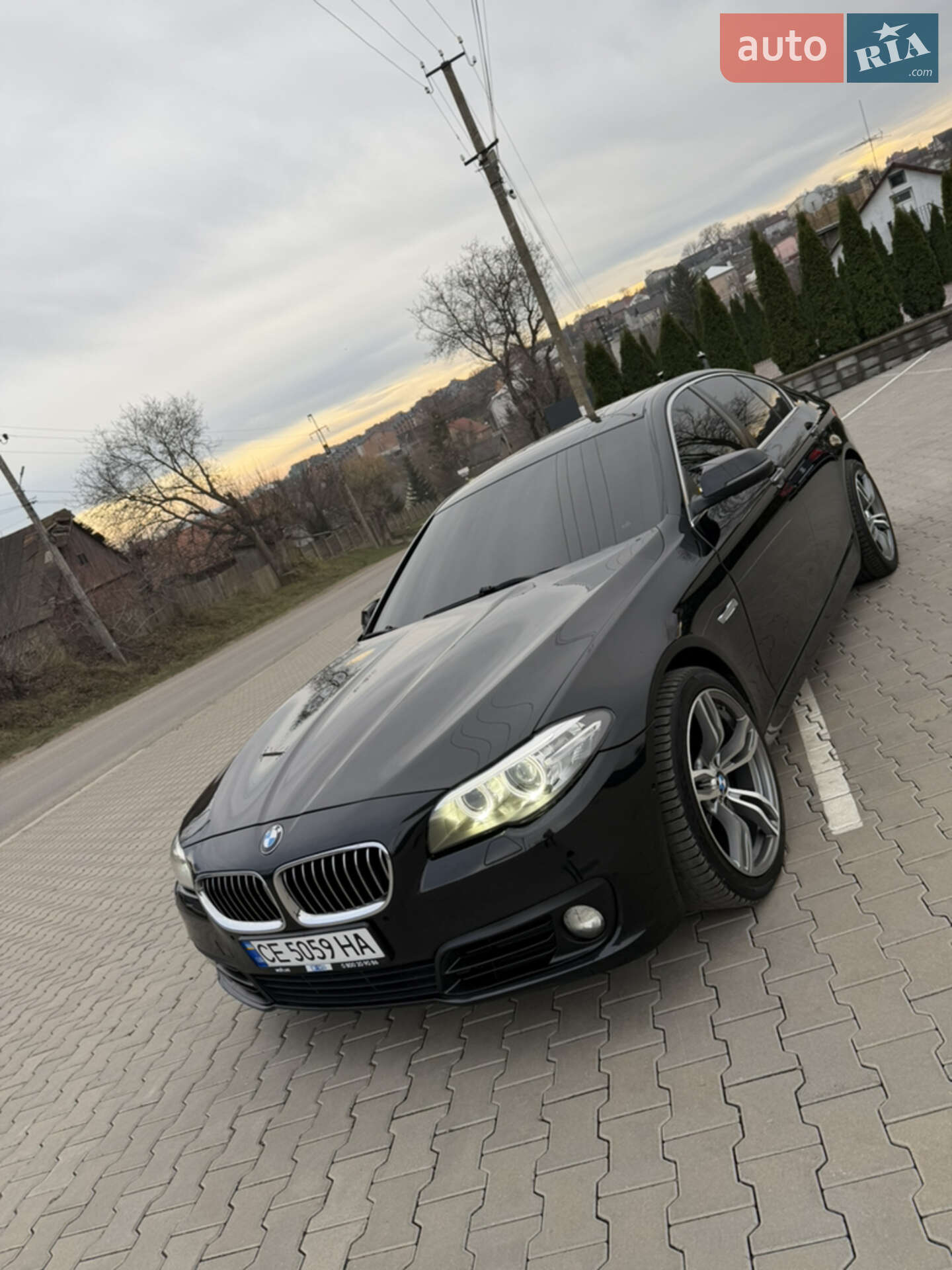 BMW 528XI 2012