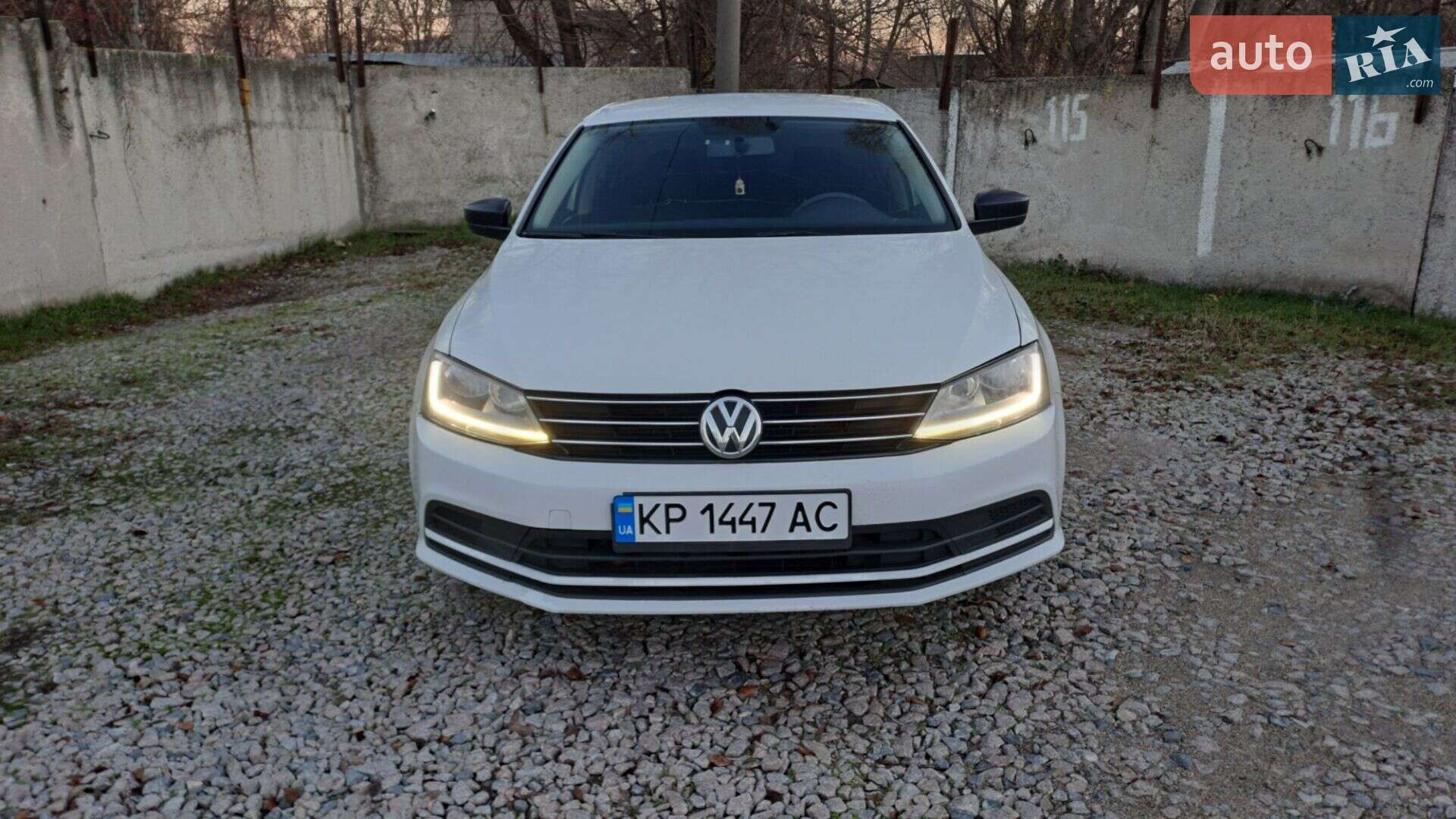 VOLKSWAGEN JETTA 2016