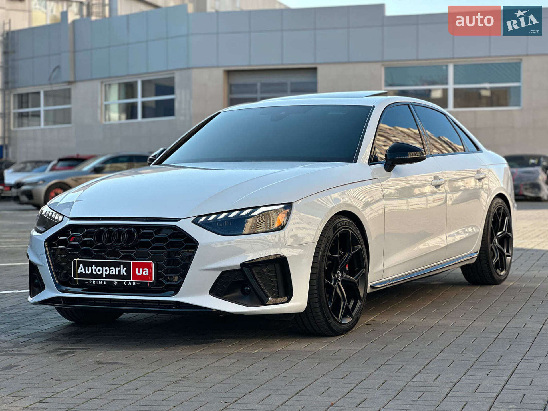 AUDI S4 2023