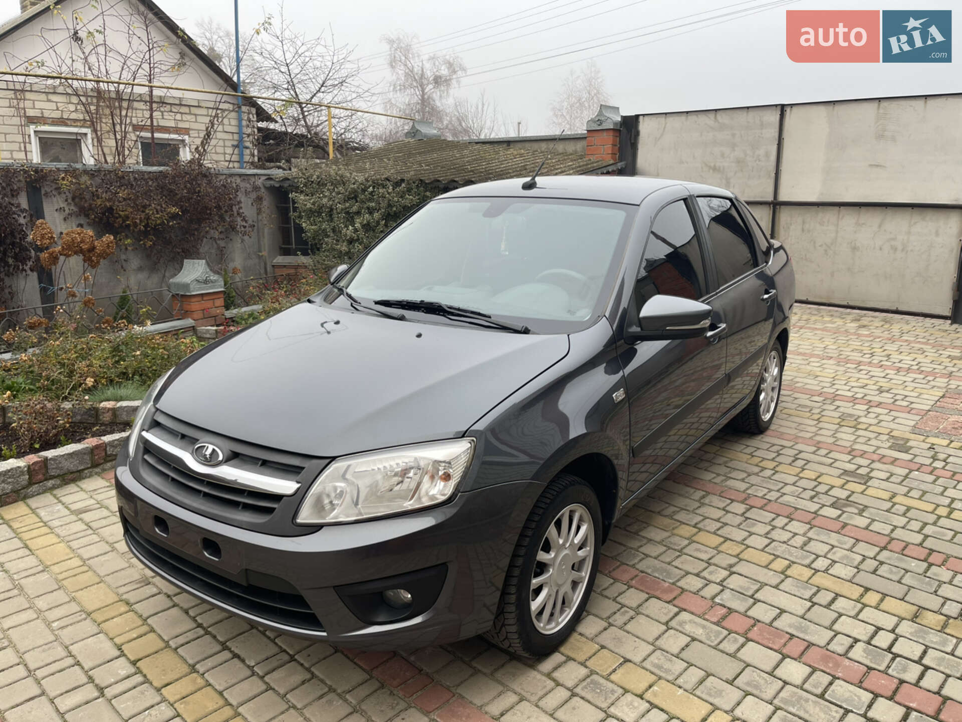 LADA 219070 2015