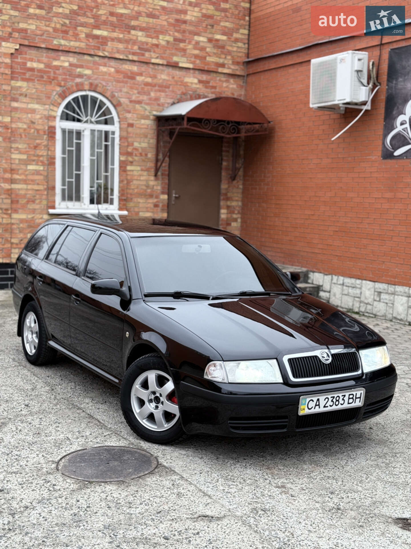 SKODA OCTAVIA TOUR 2010