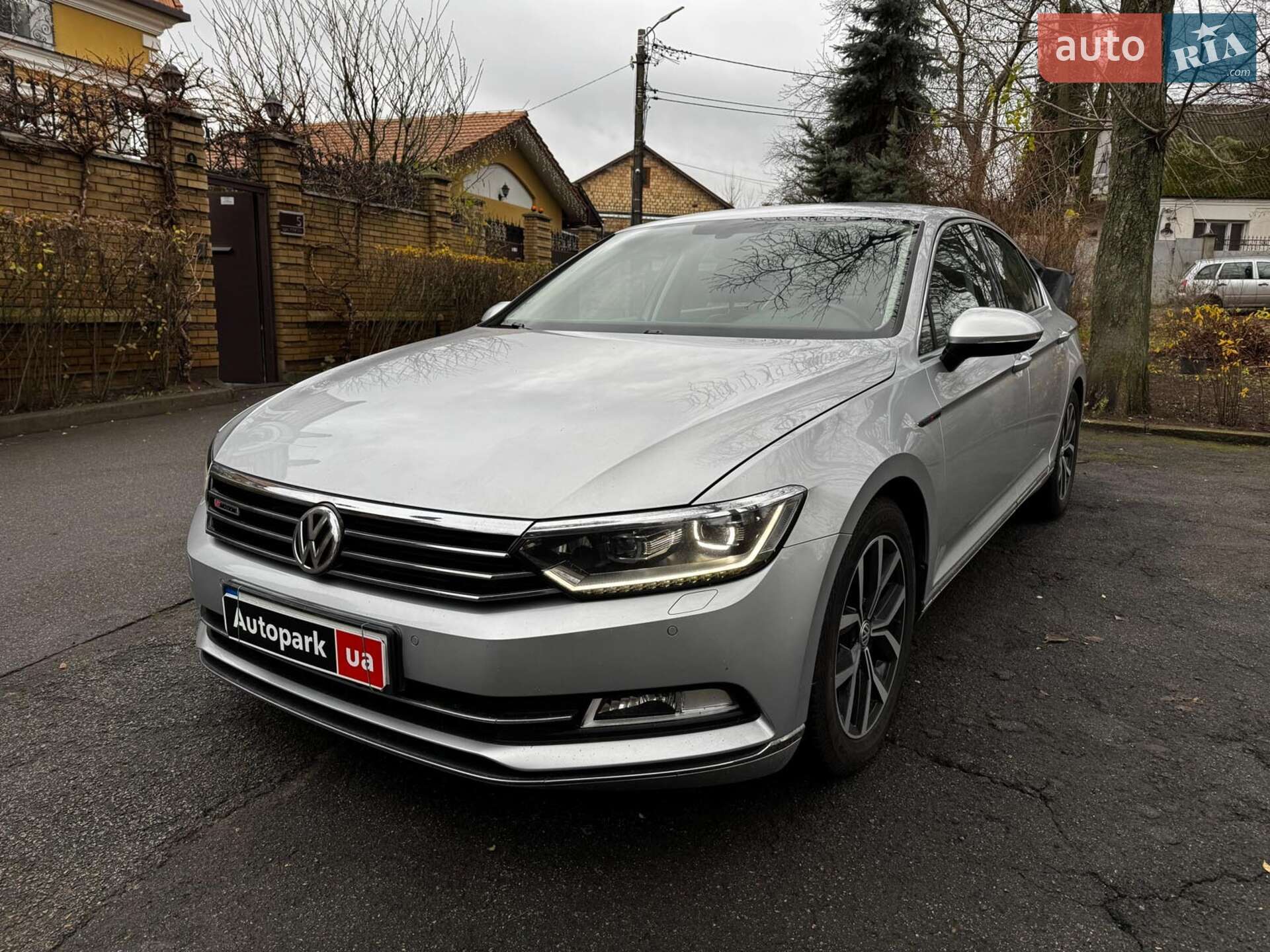VOLKSWAGEN PASSAT 2018