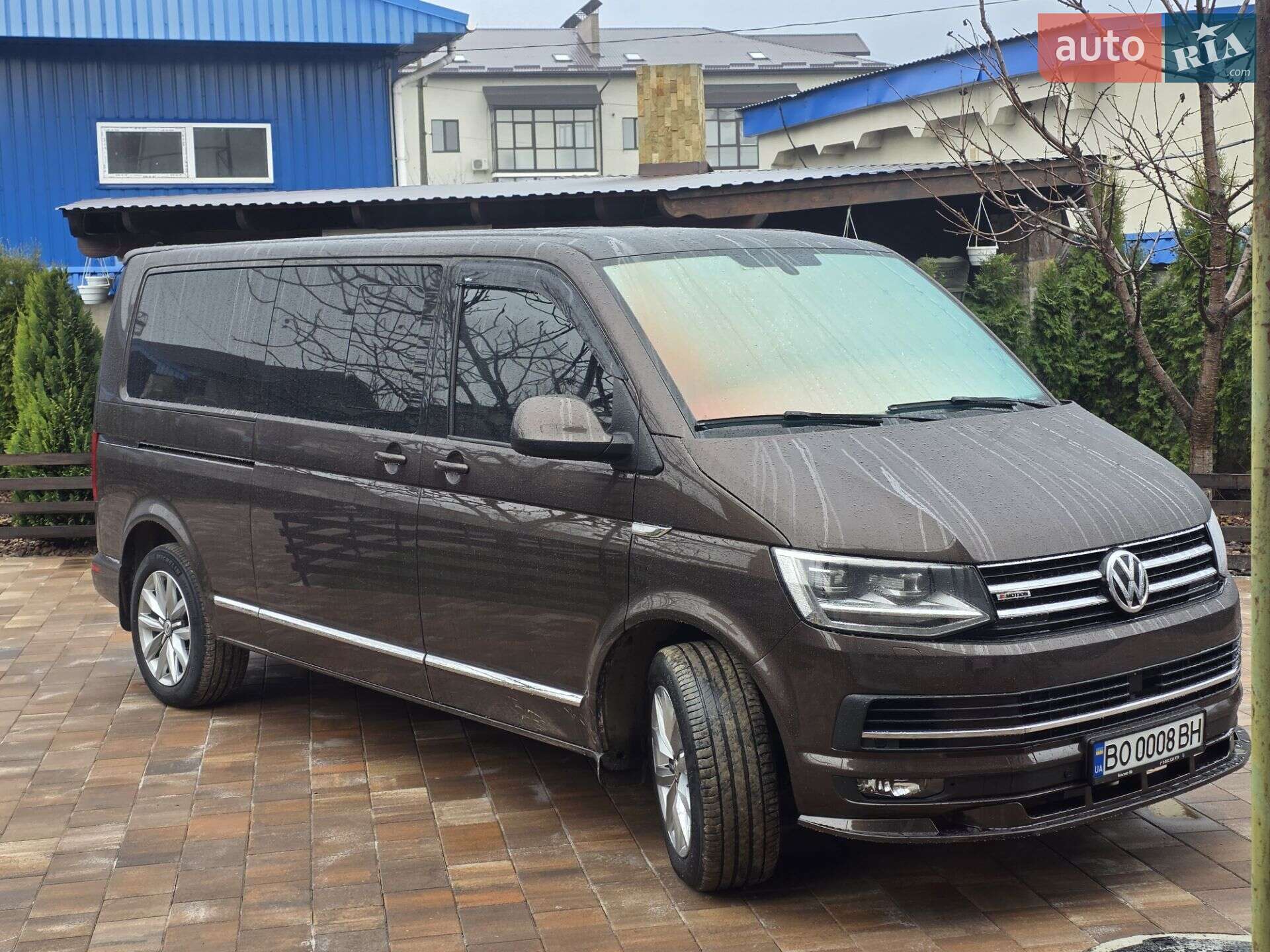 VOLKSWAGEN MULTIVAN 2017
