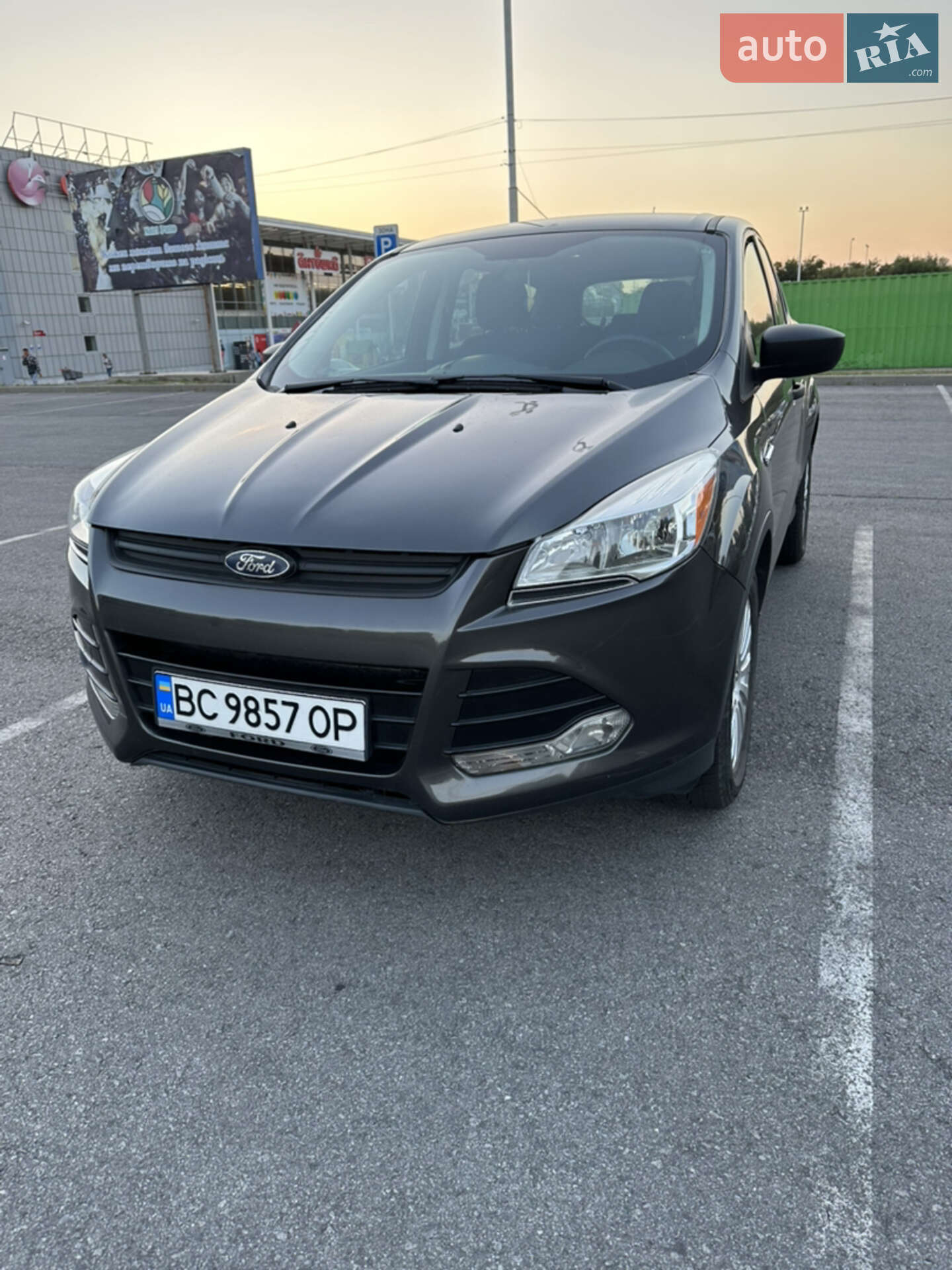 Головне фото звіту автомобіля FORD ESCAPE 2015