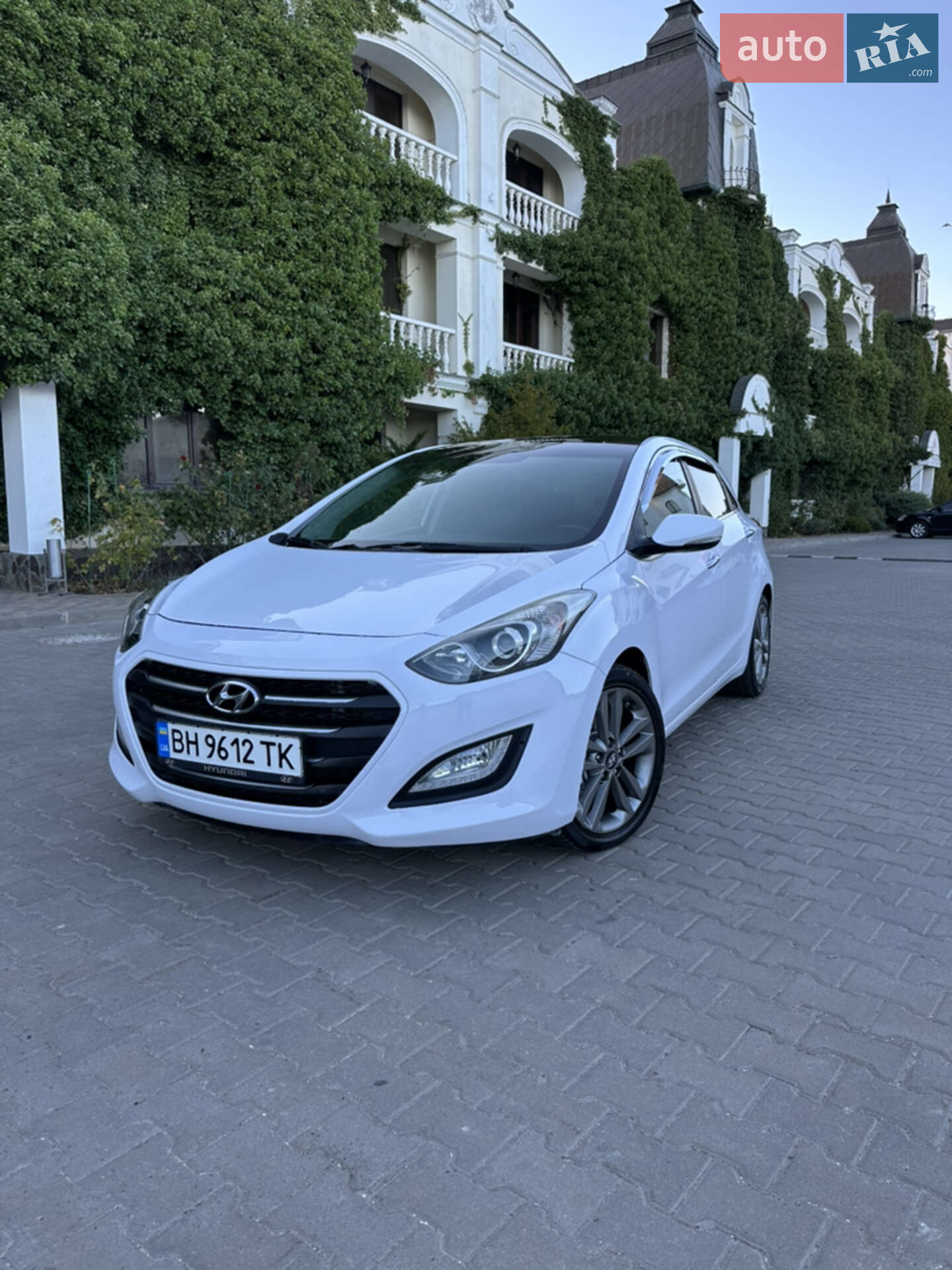 HYUNDAI I30 2015