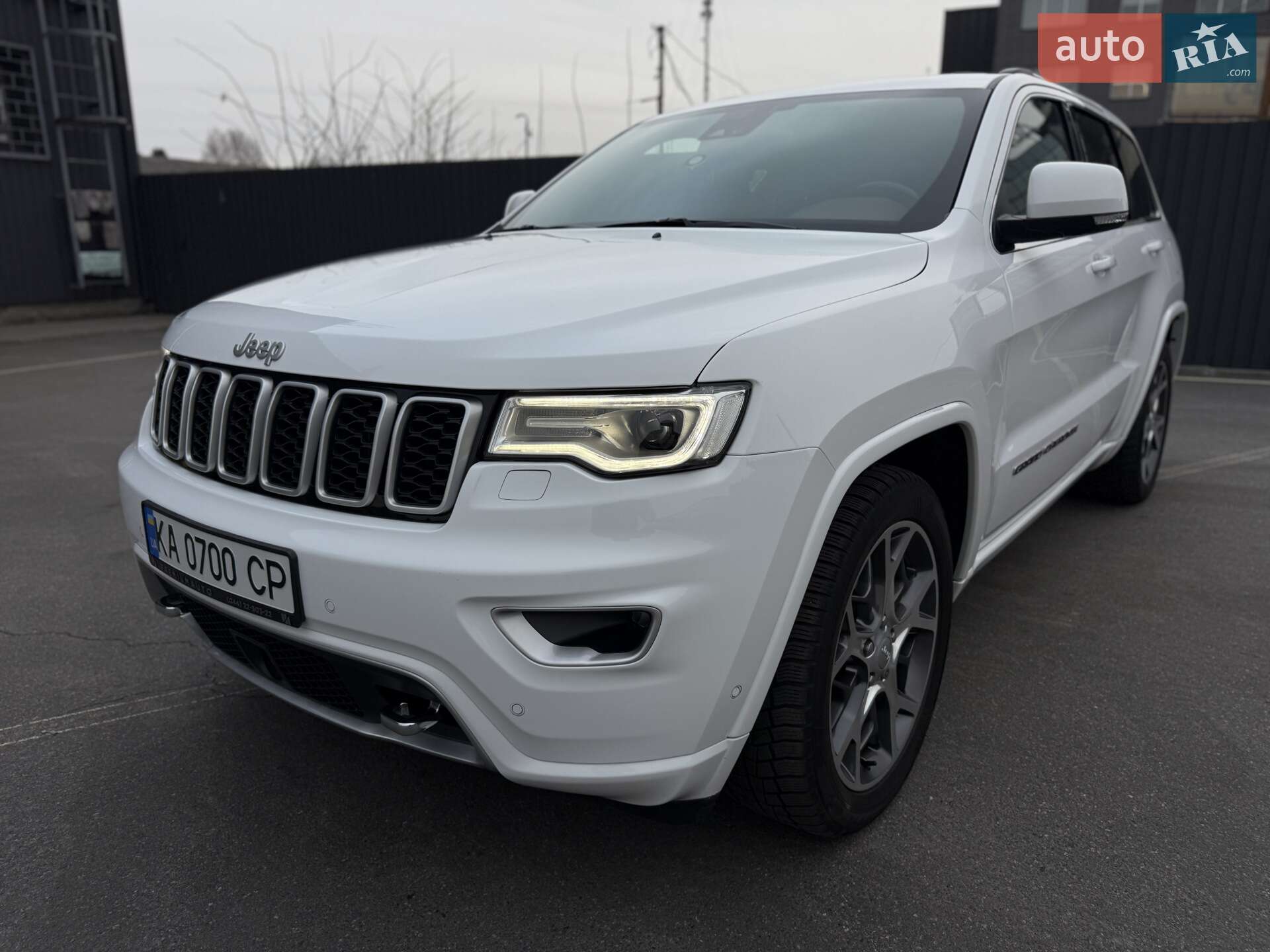 JEEP GRAND CHEROKEE