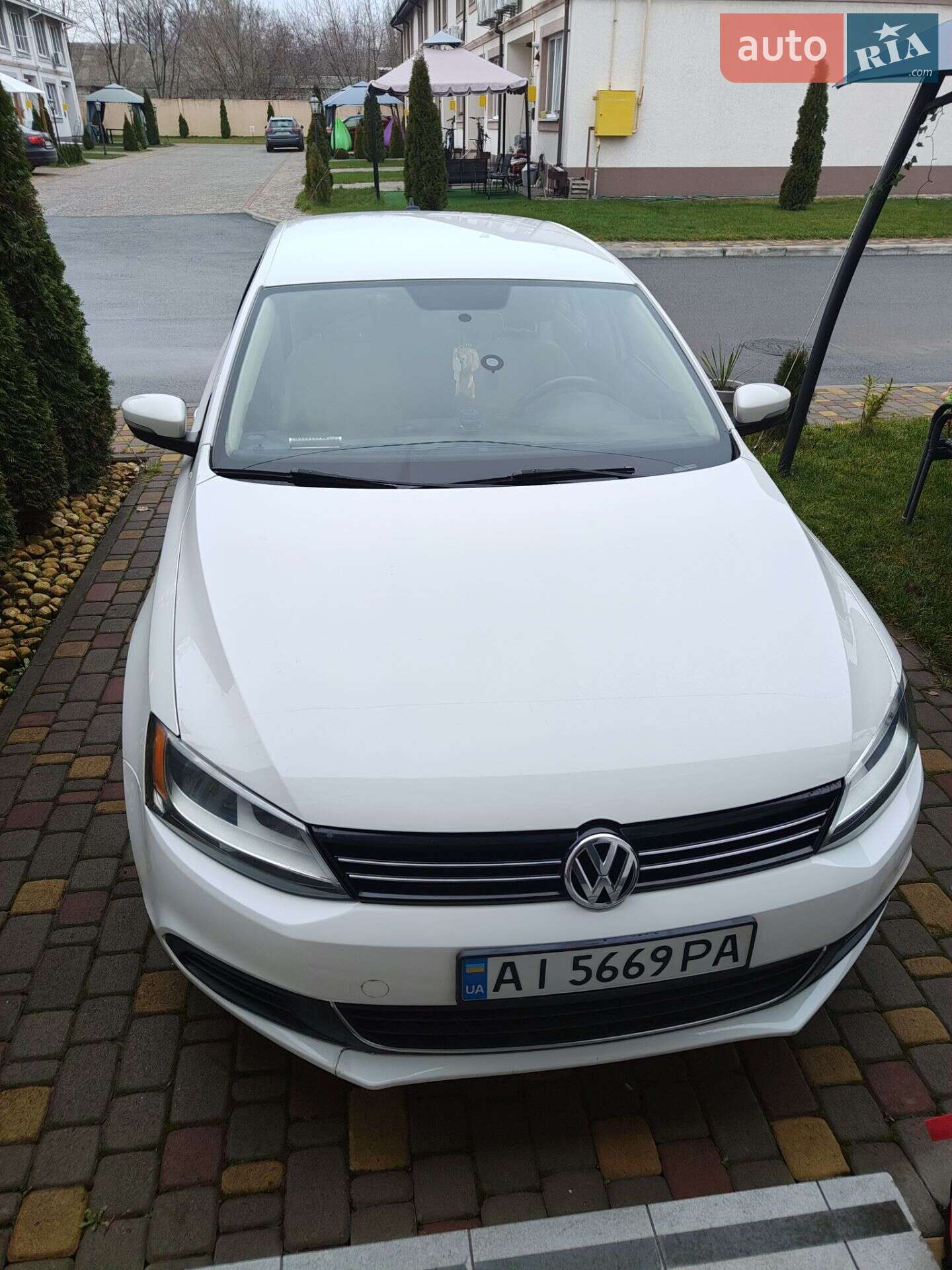 VOLKSWAGEN JETTA 2013
