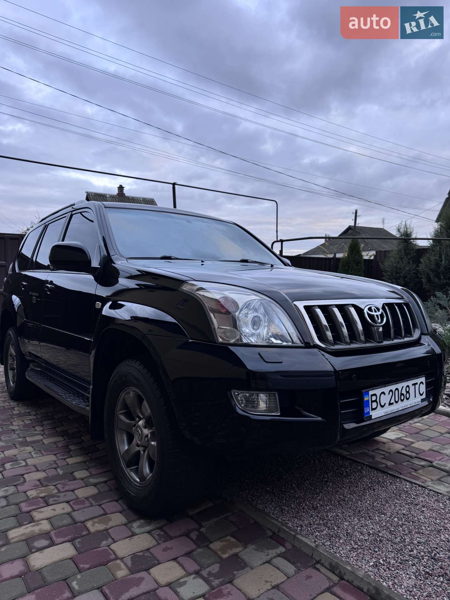 TOYOTA LAND CRUISER 120