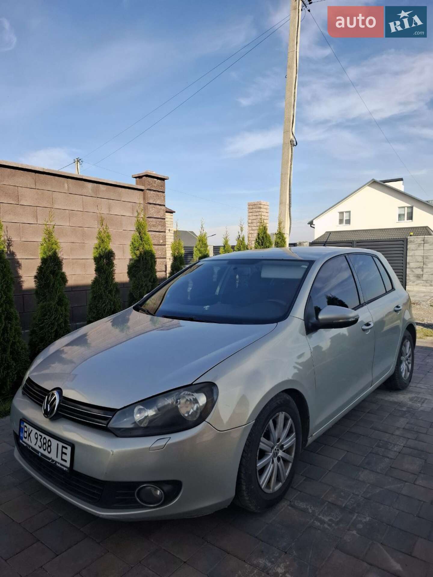 VOLKSWAGEN GOLF 2012