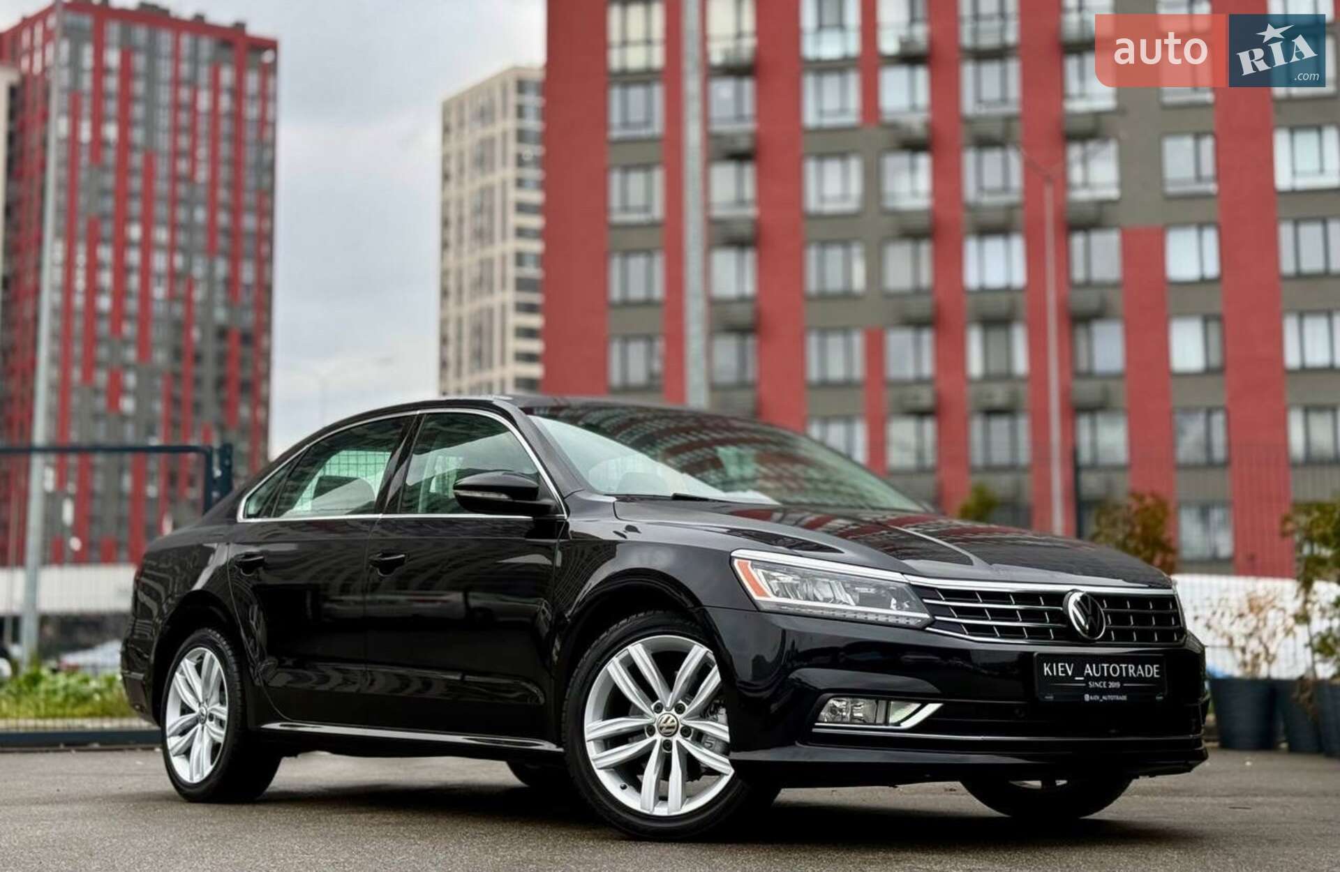VOLKSWAGEN PASSAT 2018
