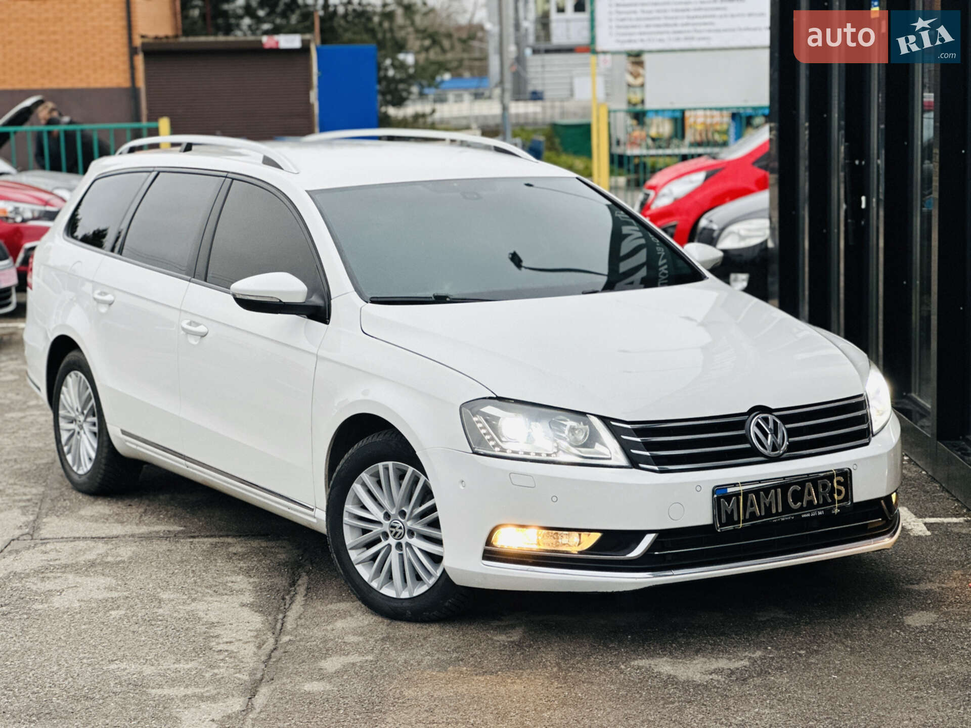 VOLKSWAGEN PASSAT 2012