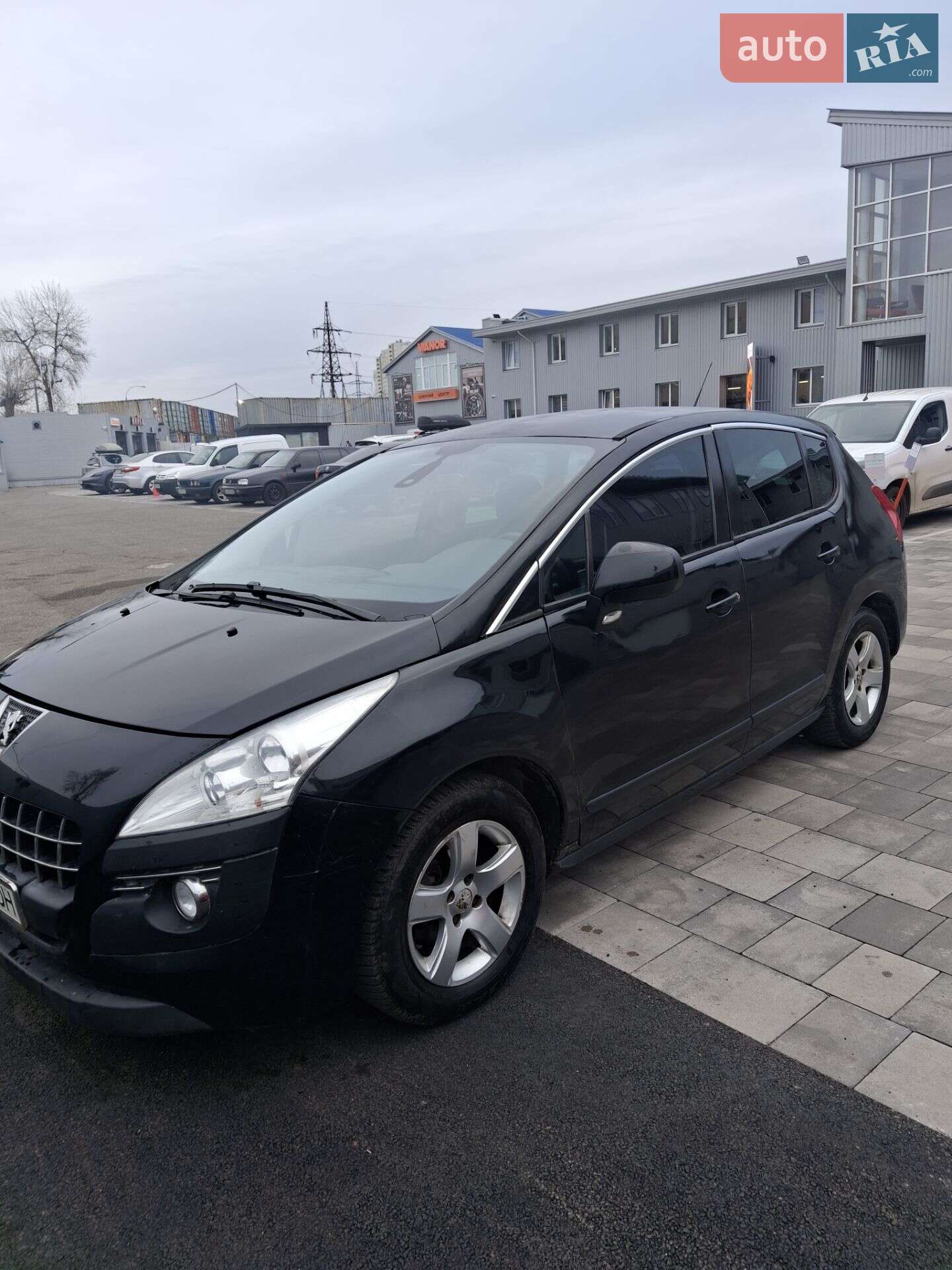 PEUGEOT 3008 2013