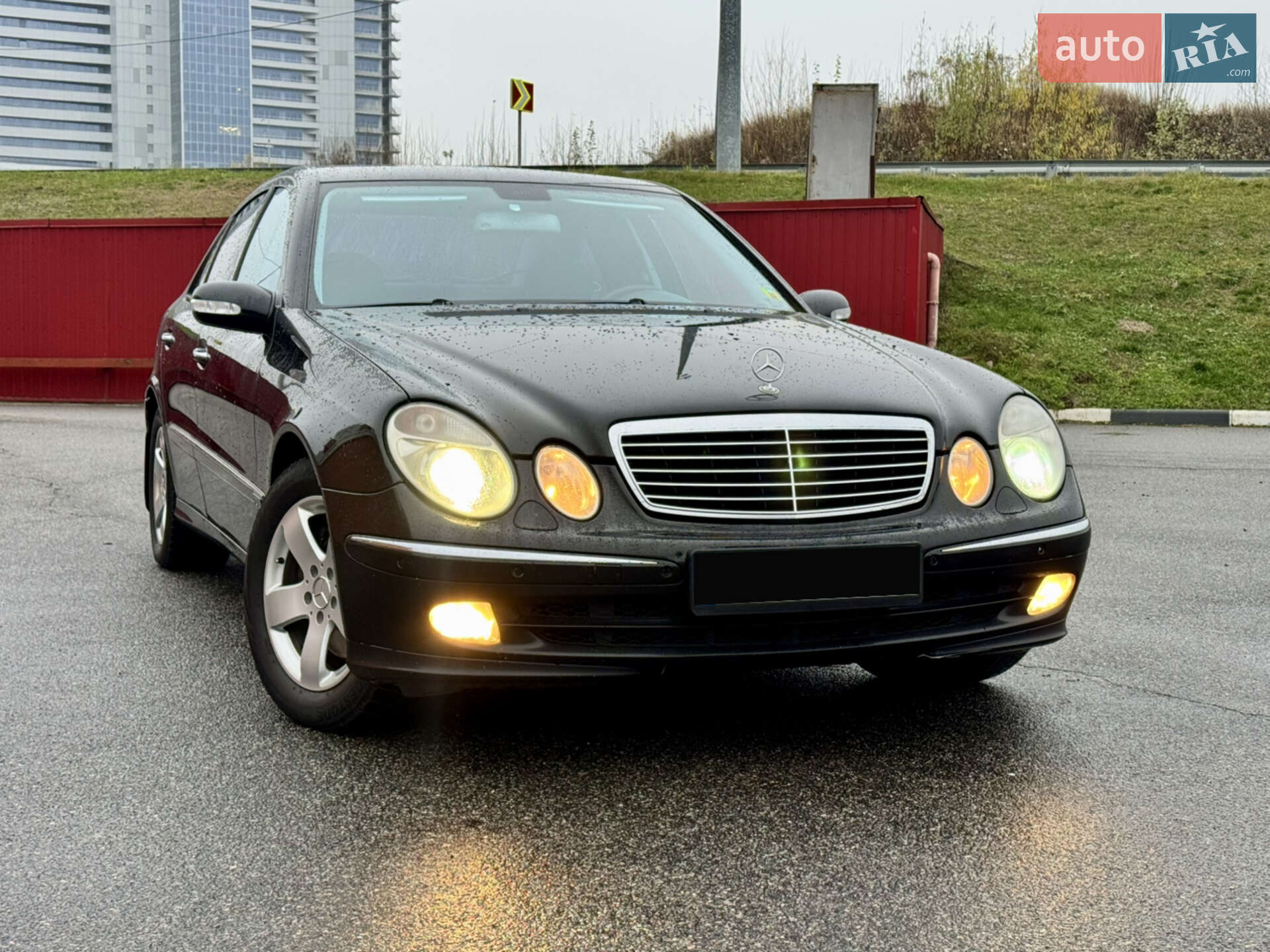 MERCEDES-BENZ E 320 2004