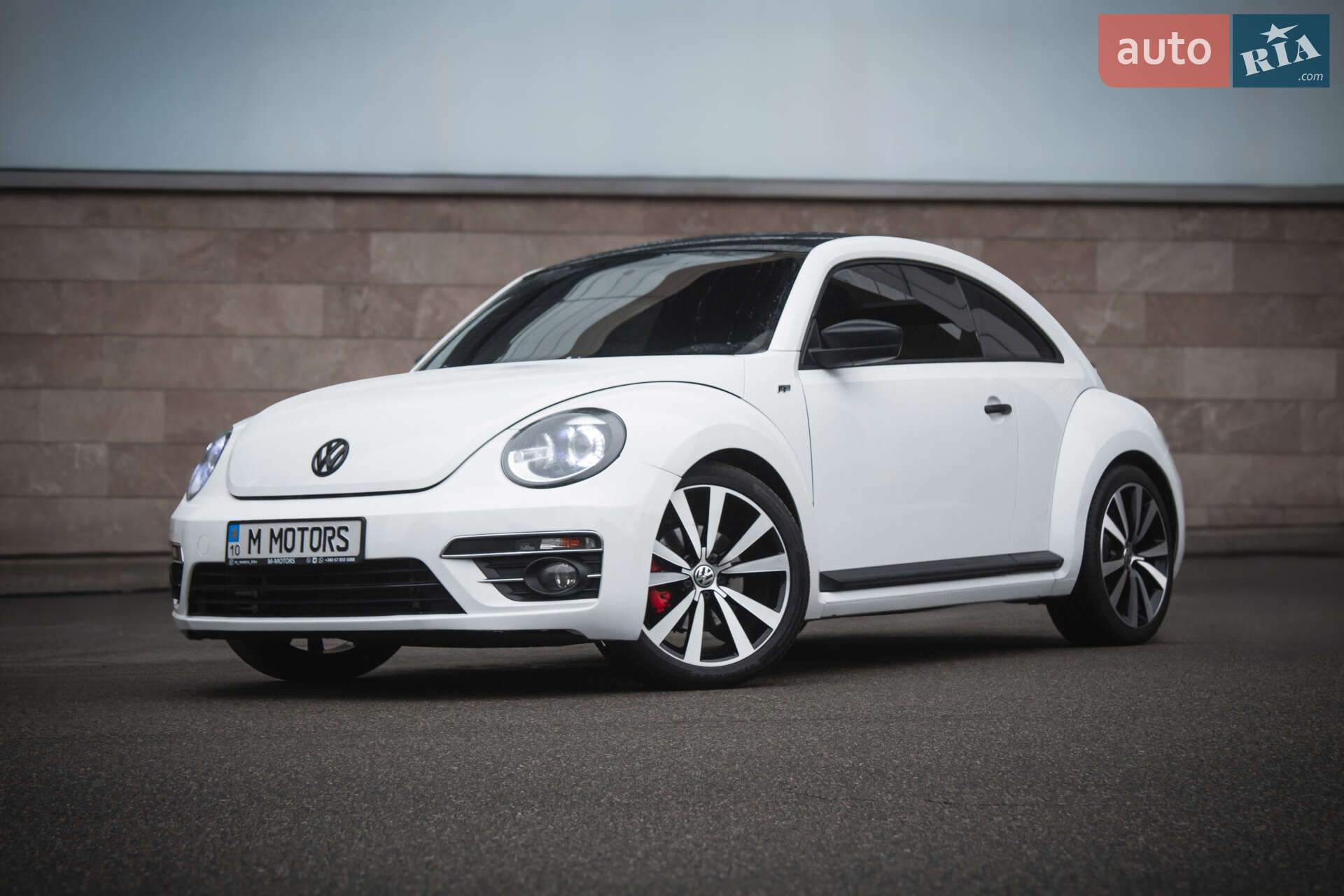 VOLKSWAGEN BEETLE 2017