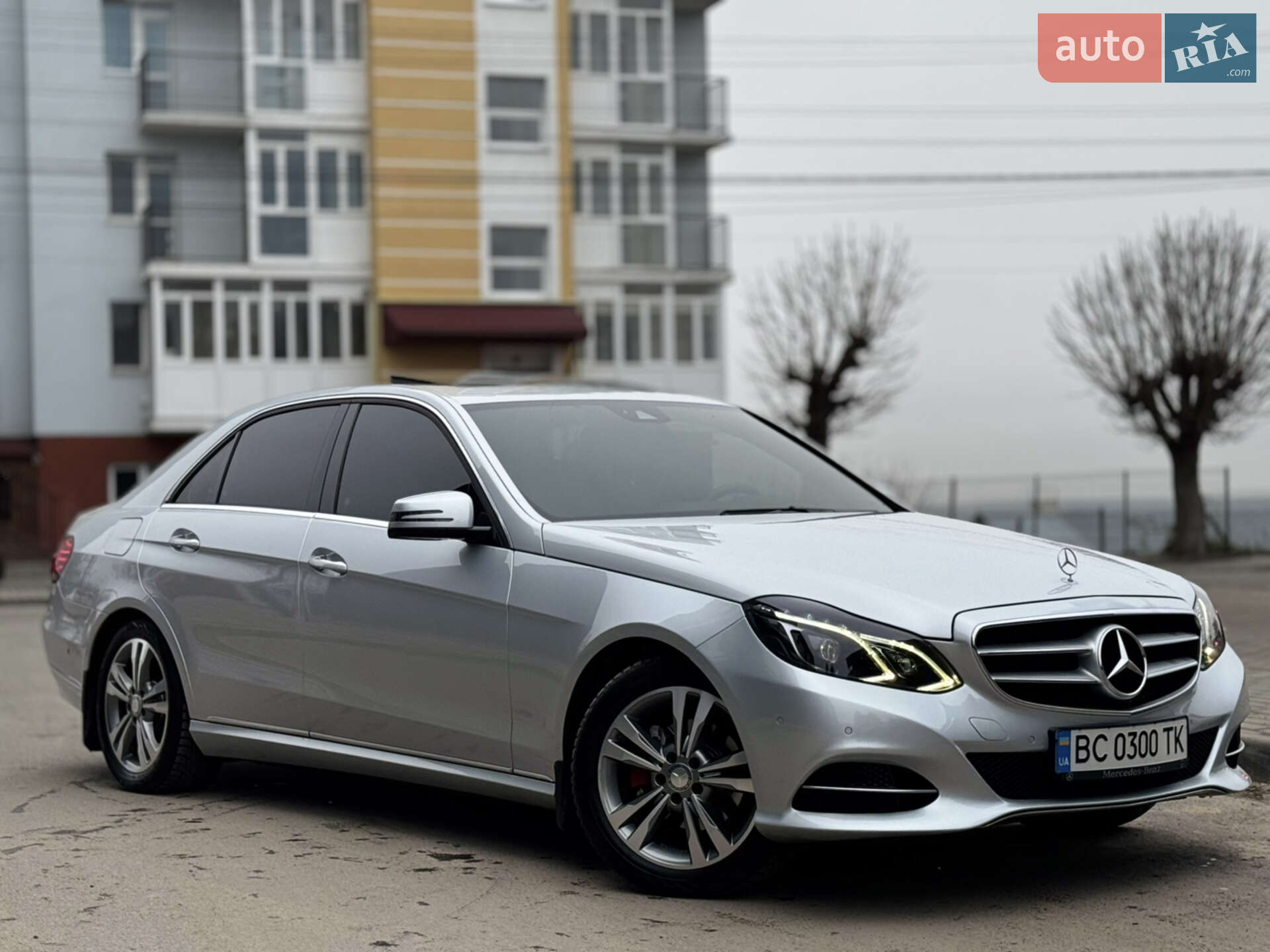 MERCEDES-BENZ E 220 2015