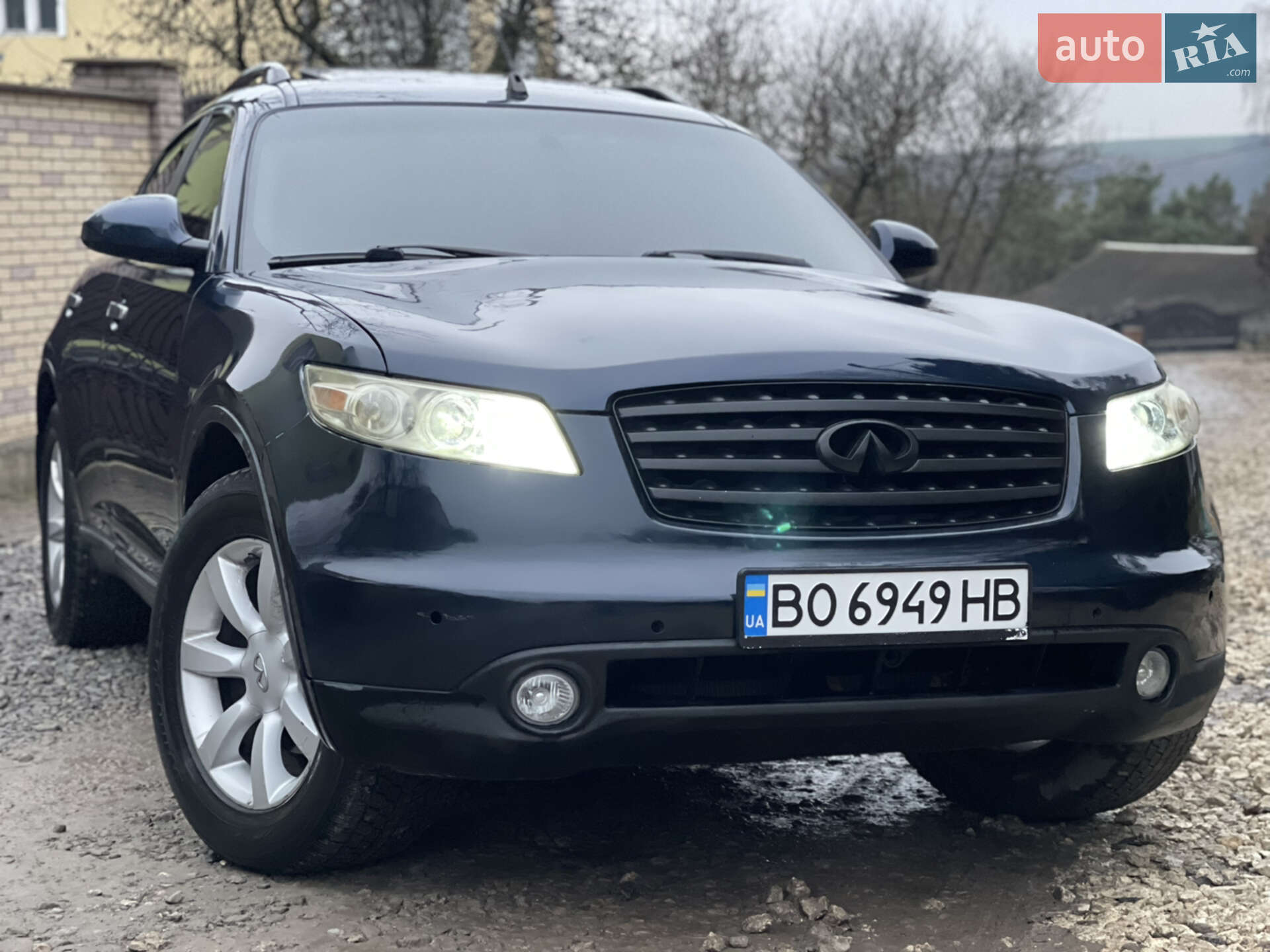 INFINITI FX35 2005