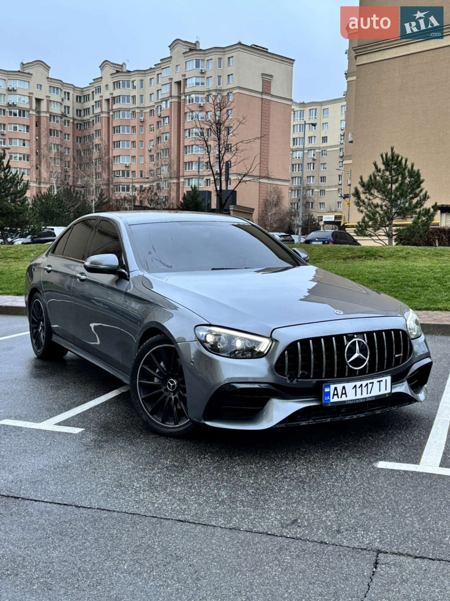 MERCEDES-BENZ E 200 2020