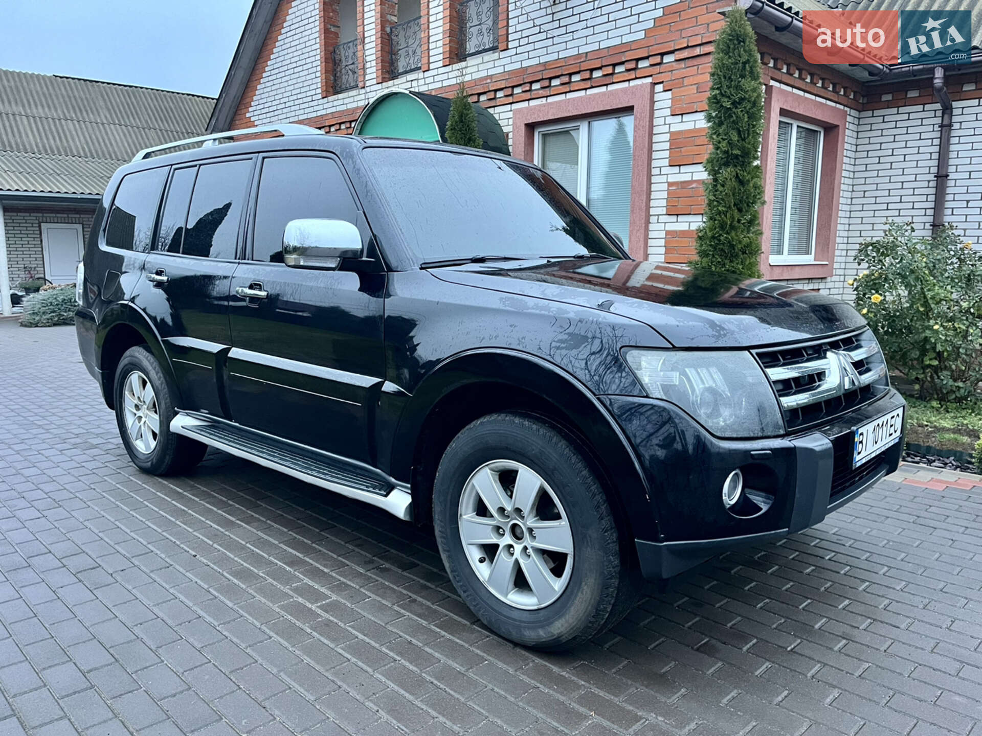 MITSUBISHI PAJERO WAGON