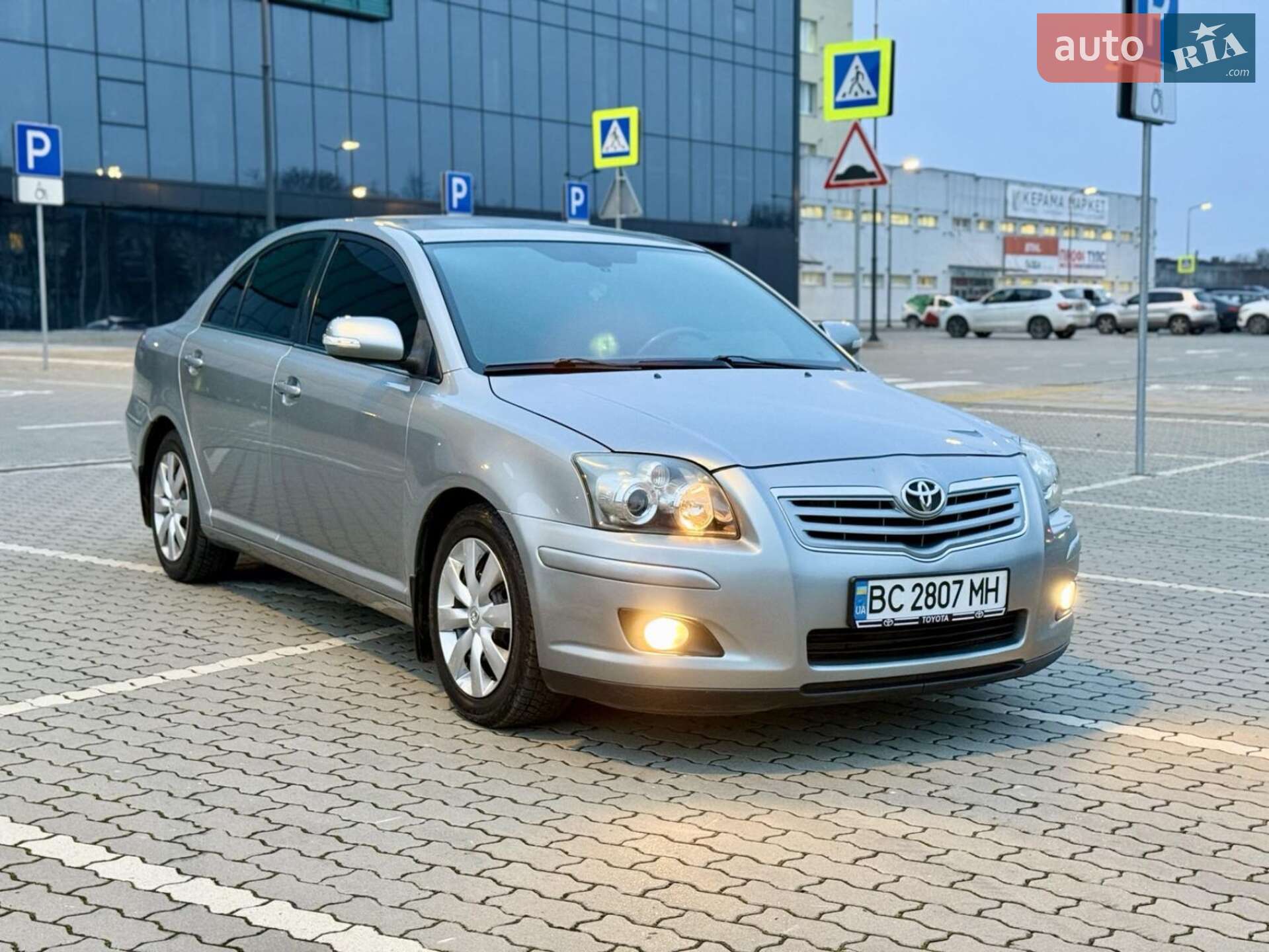 Головне фото звіту автомобіля TOYOTA AVENSIS 2008