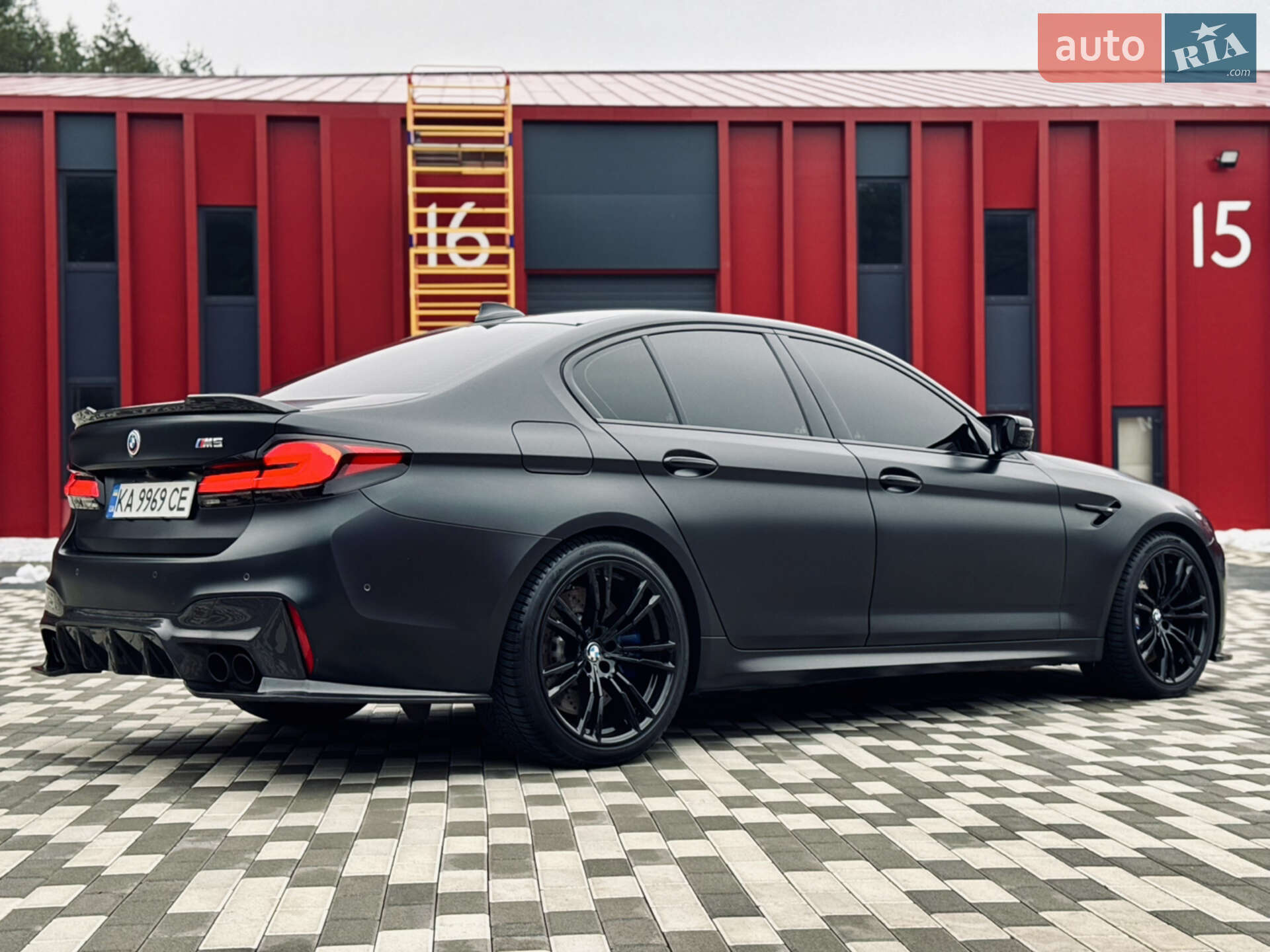Головне фото звіту автомобіля BMW M5 2018