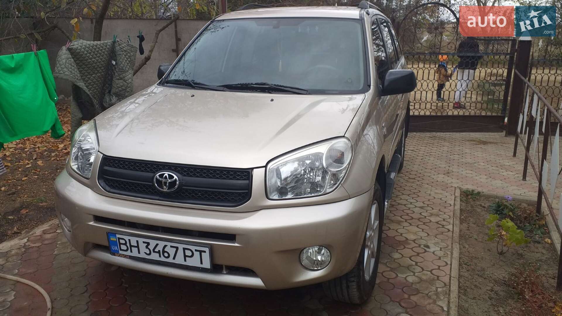 TOYOTA RAV4 2005