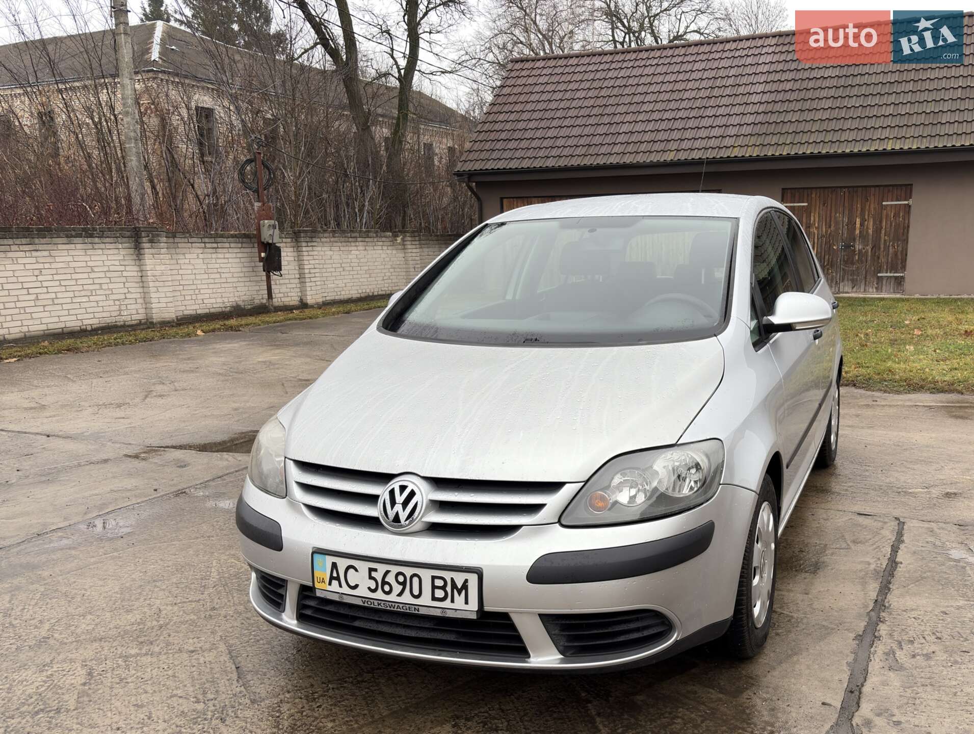 VOLKSWAGEN GOLF 2005