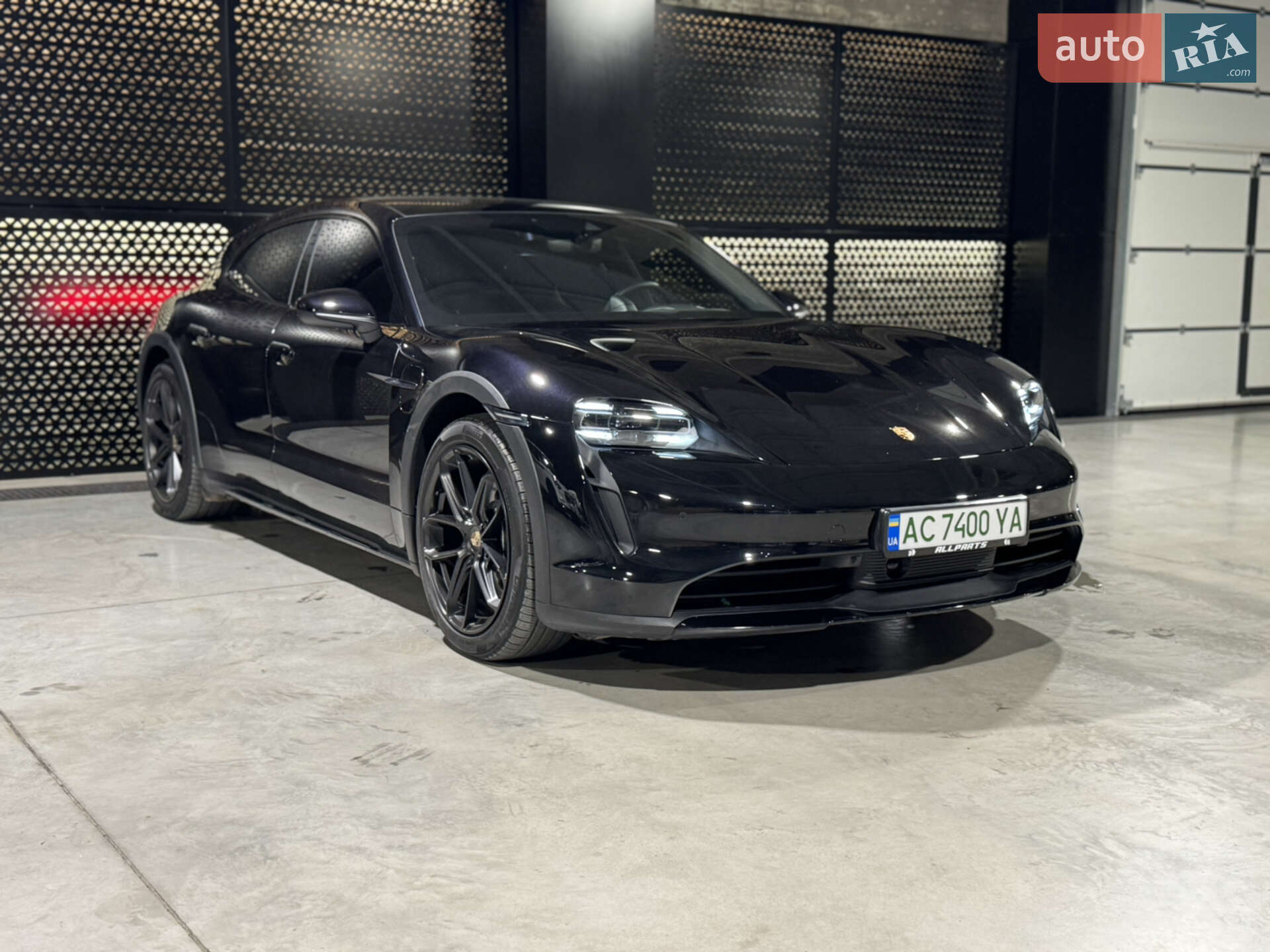 PORSCHE TAYCAN 4 2021
