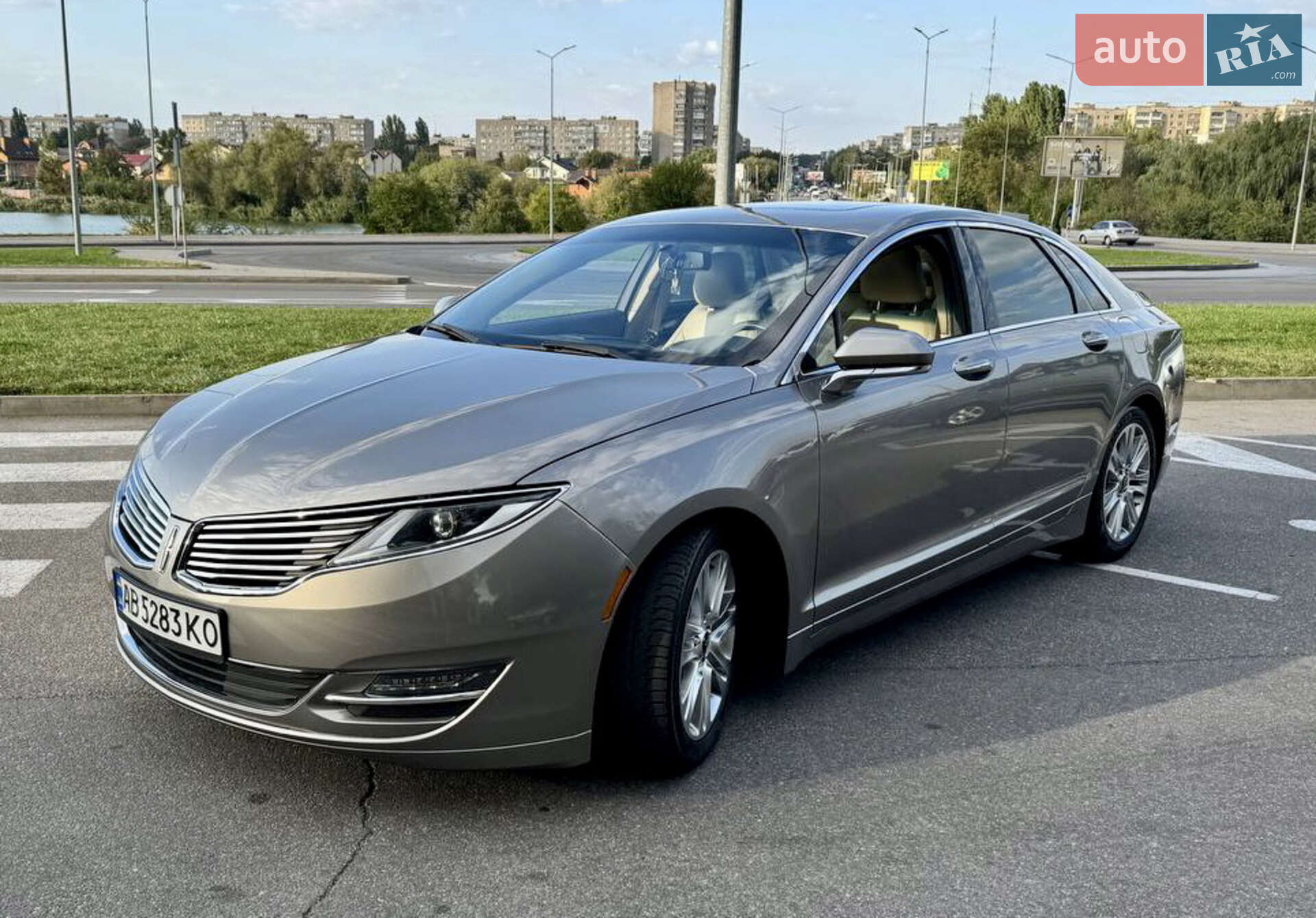 LINCOLN MKZ 2016