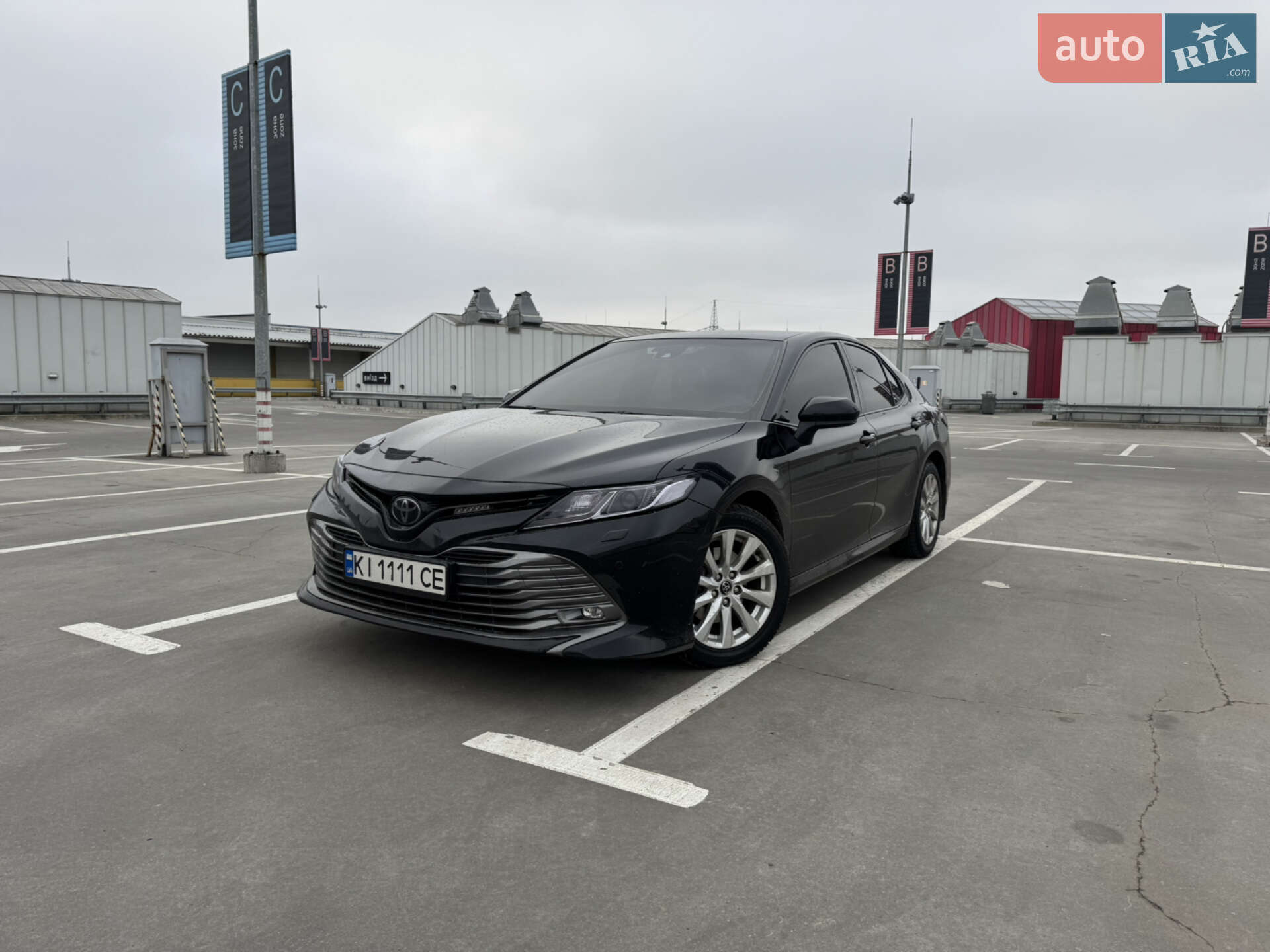 TOYOTA CAMRY
