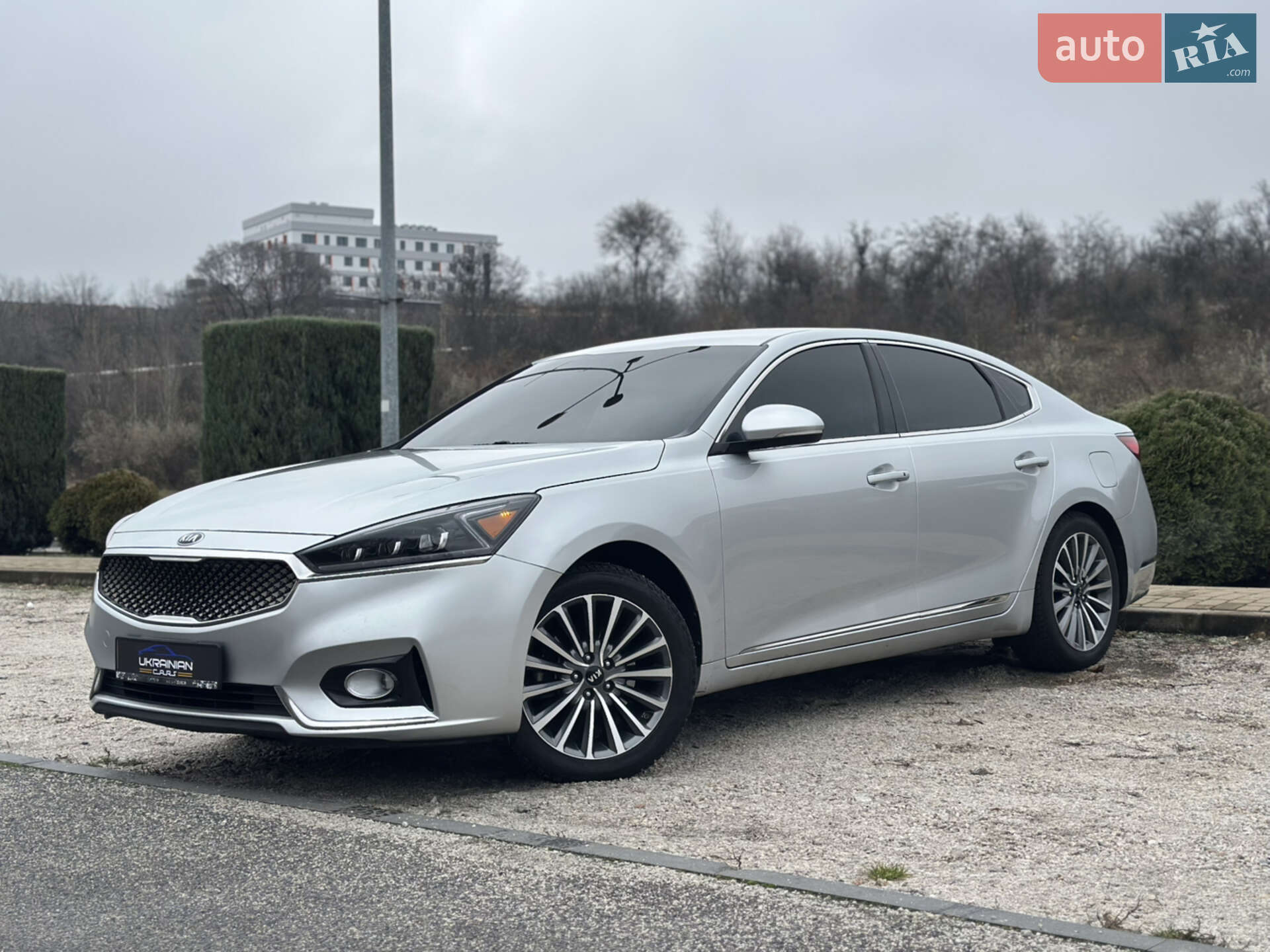KIA CADENZA 2017