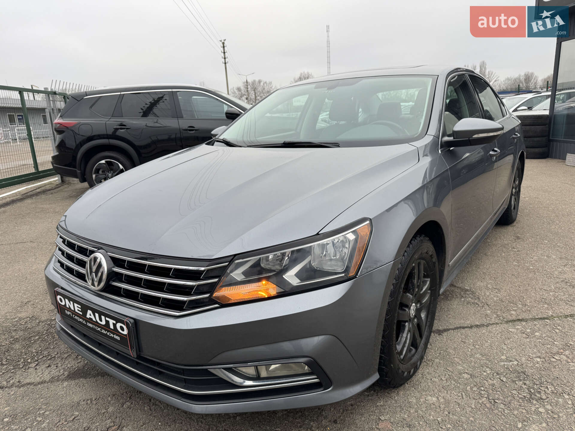 VOLKSWAGEN PASSAT 2016