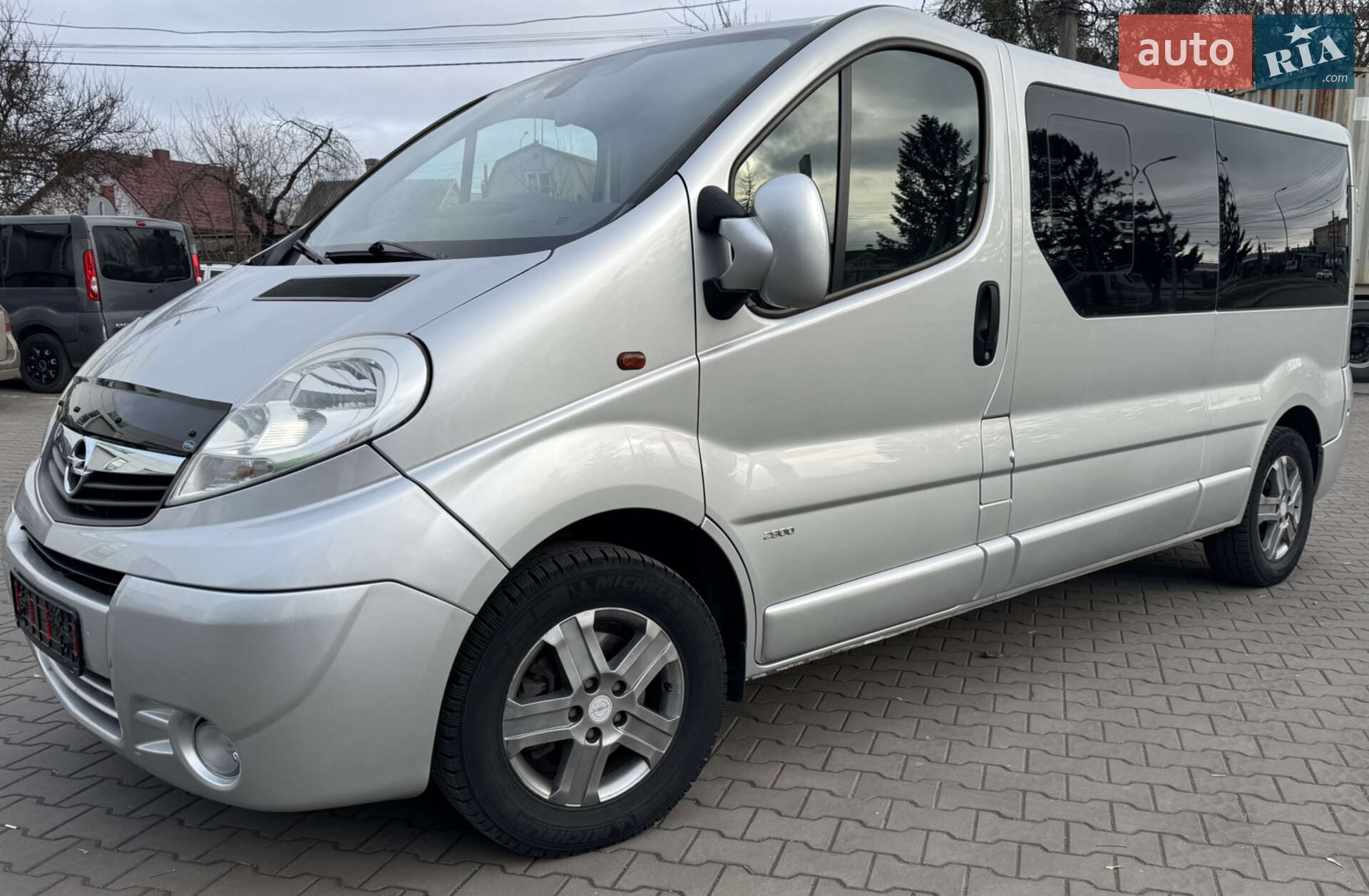 OPEL VIVARO 2011