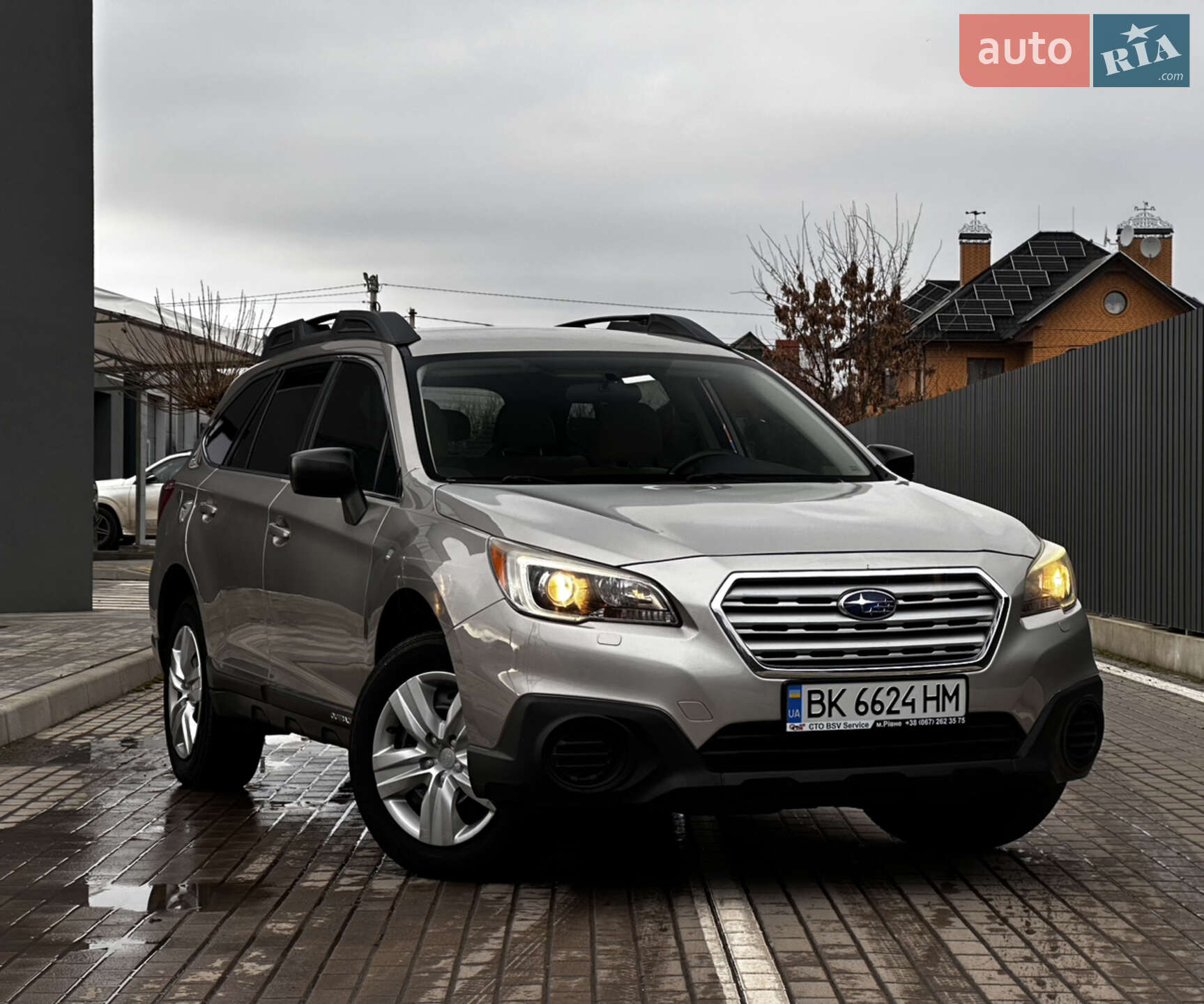 SUBARU OUTBACK 2014